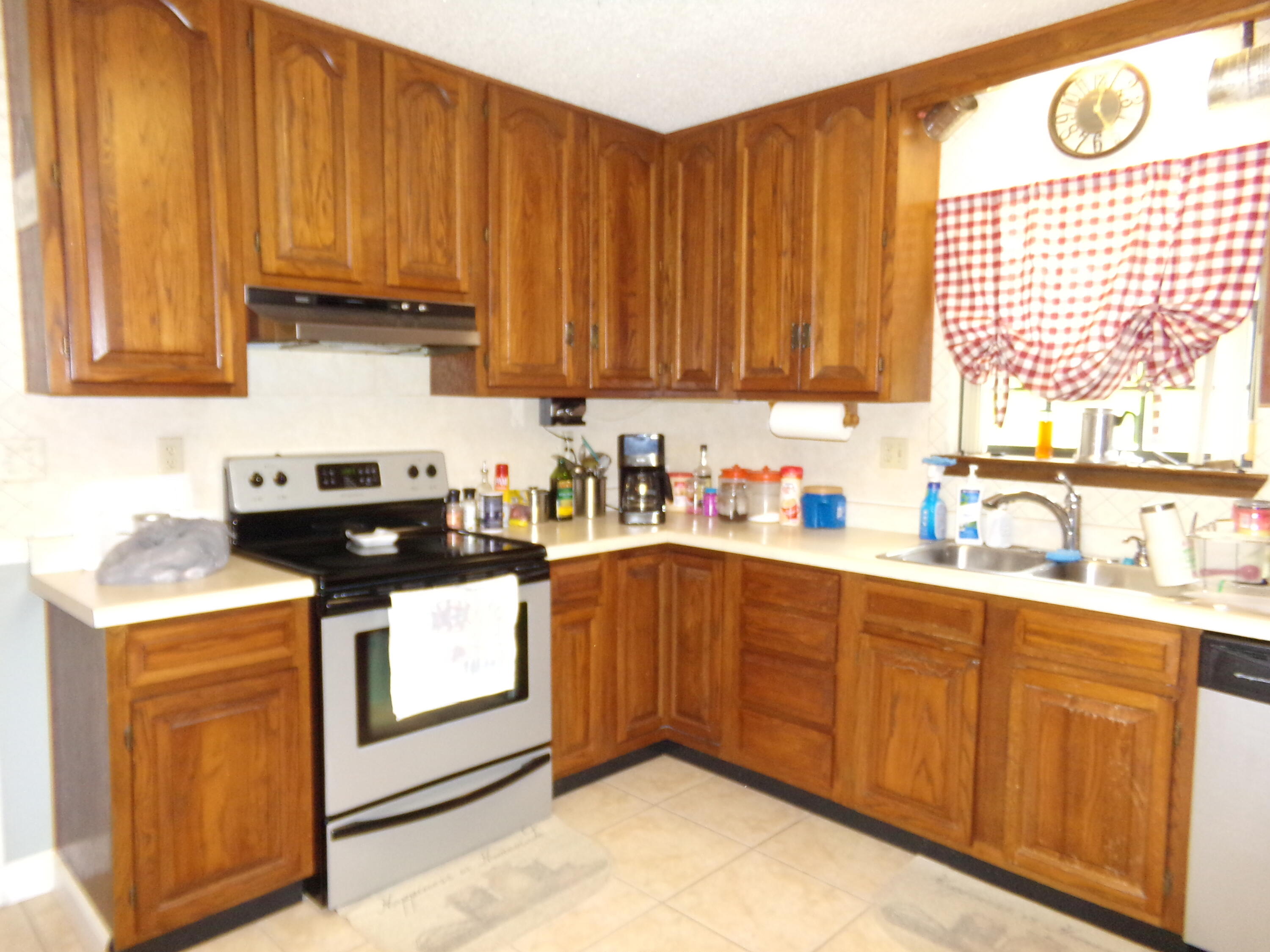 CRESTVIEW - Residential