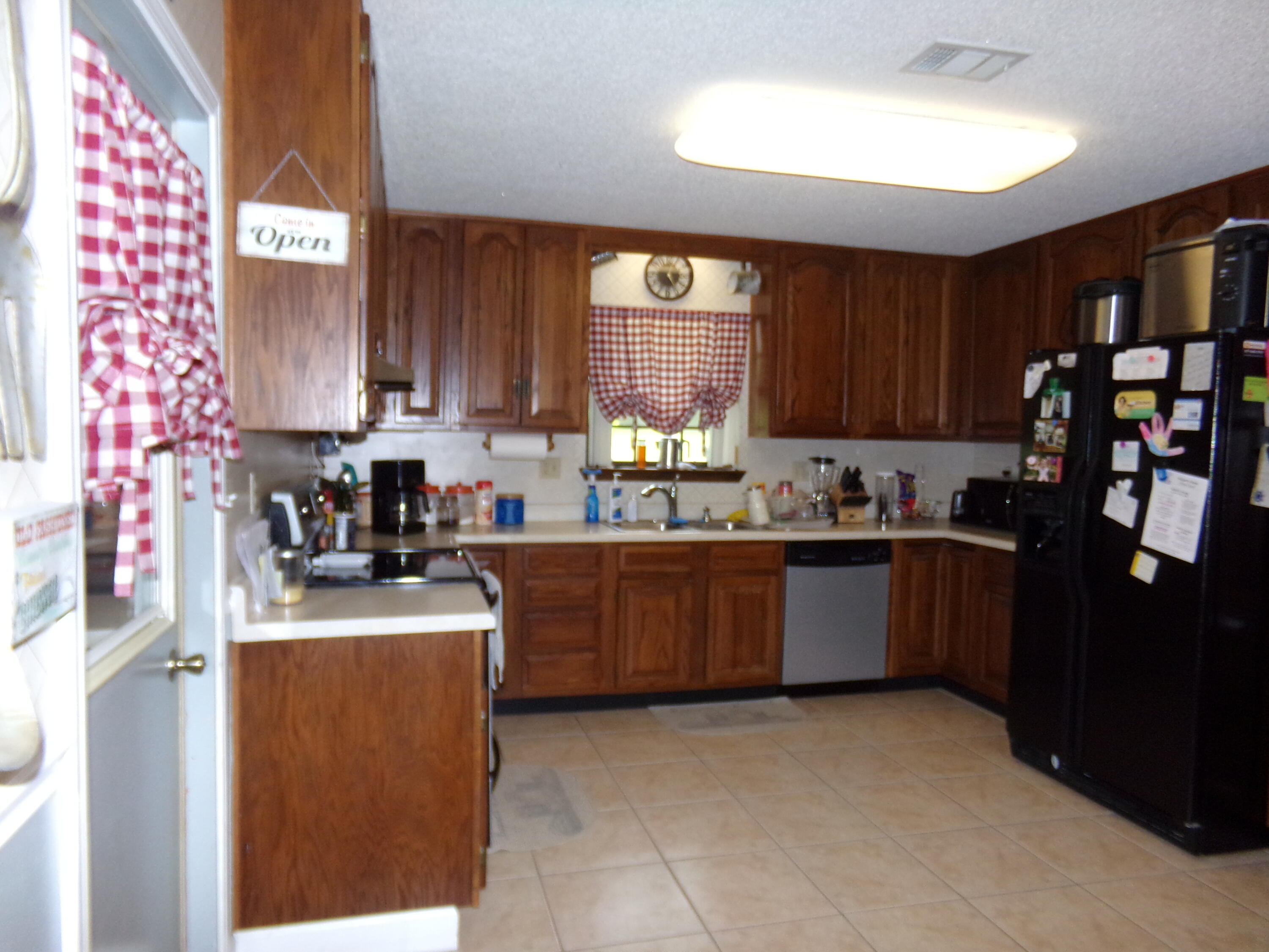 CRESTVIEW - Residential