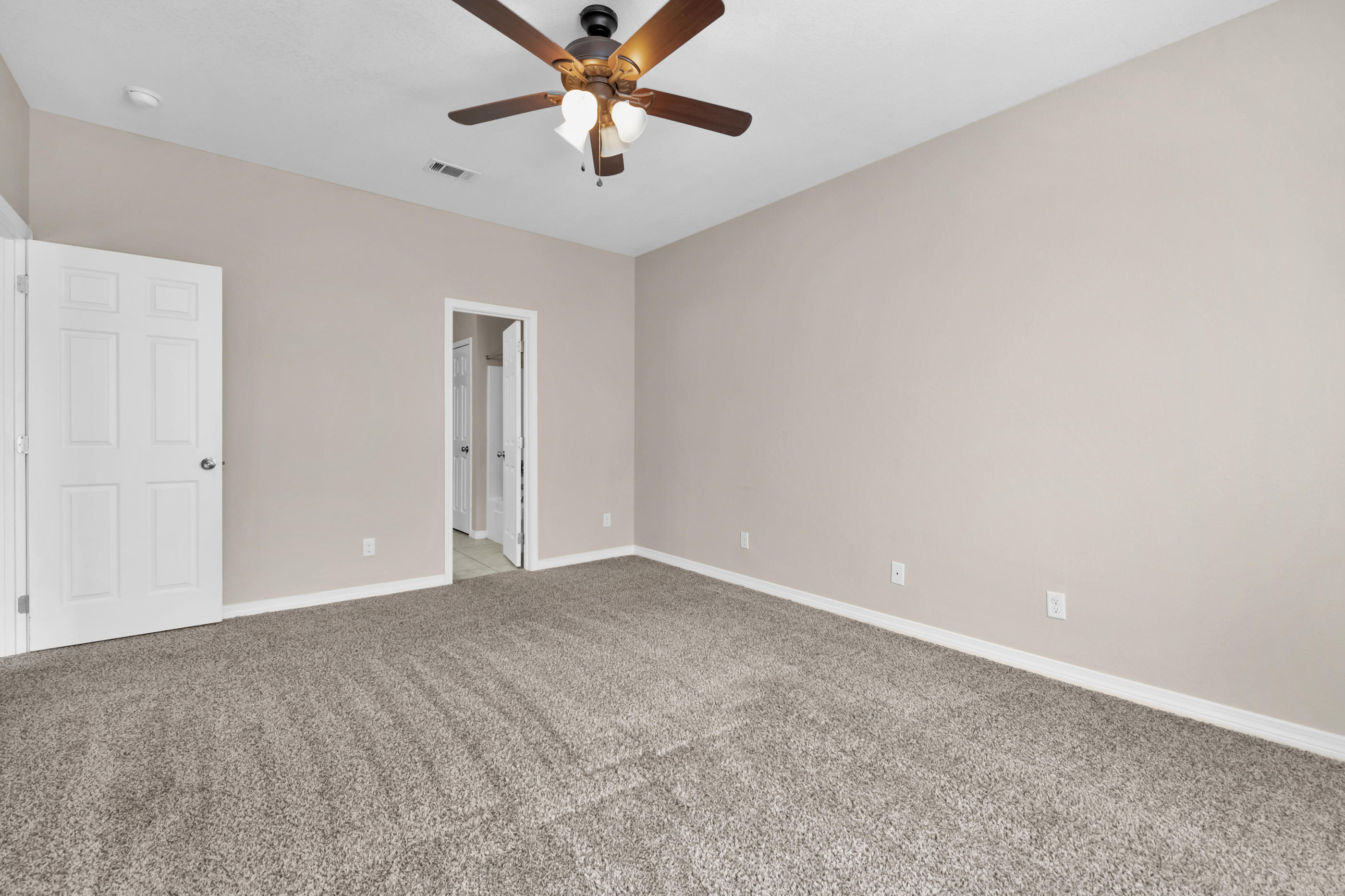 SAVANNAH HEIGHTS - Residential Lease