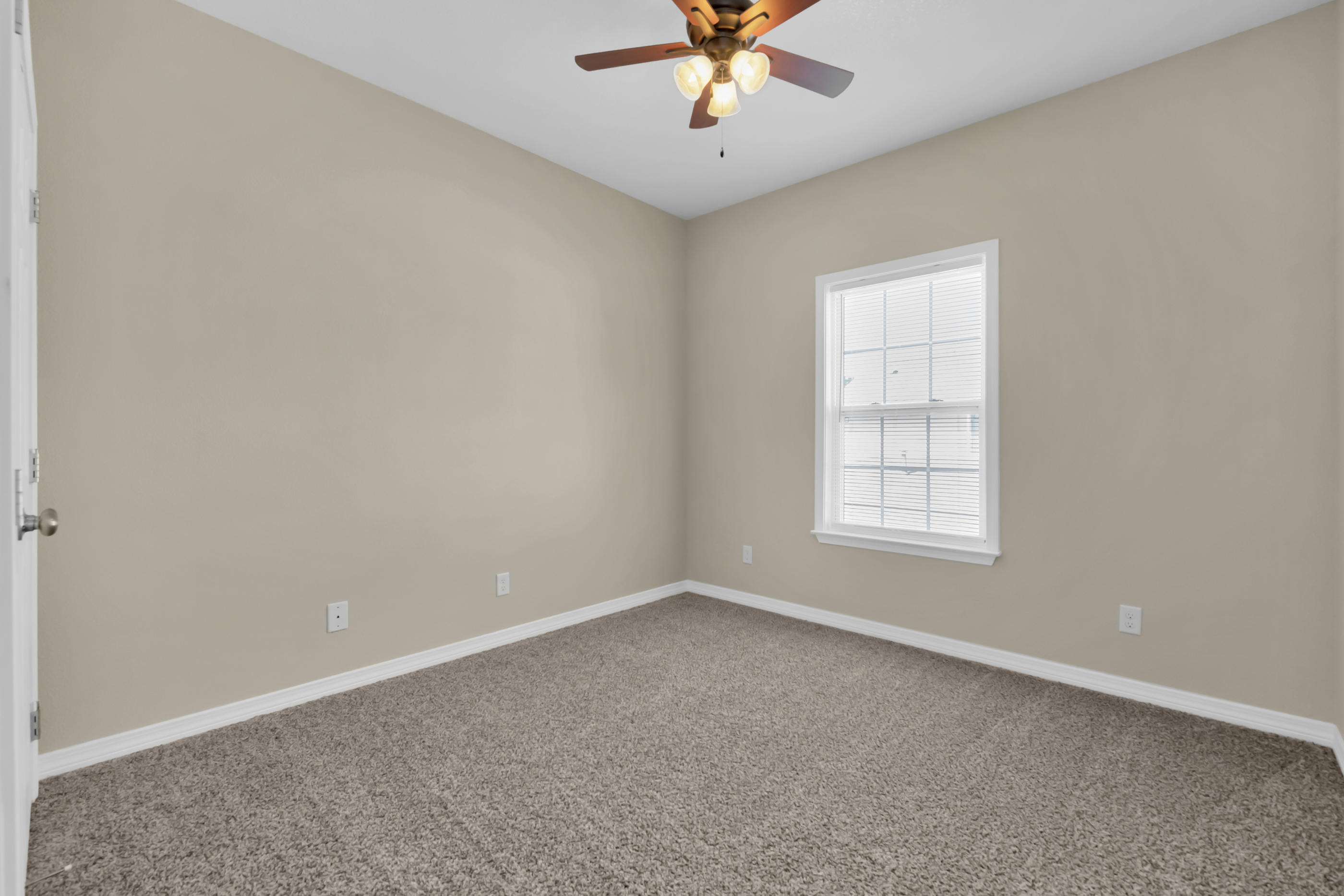 SAVANNAH HEIGHTS - Residential Lease