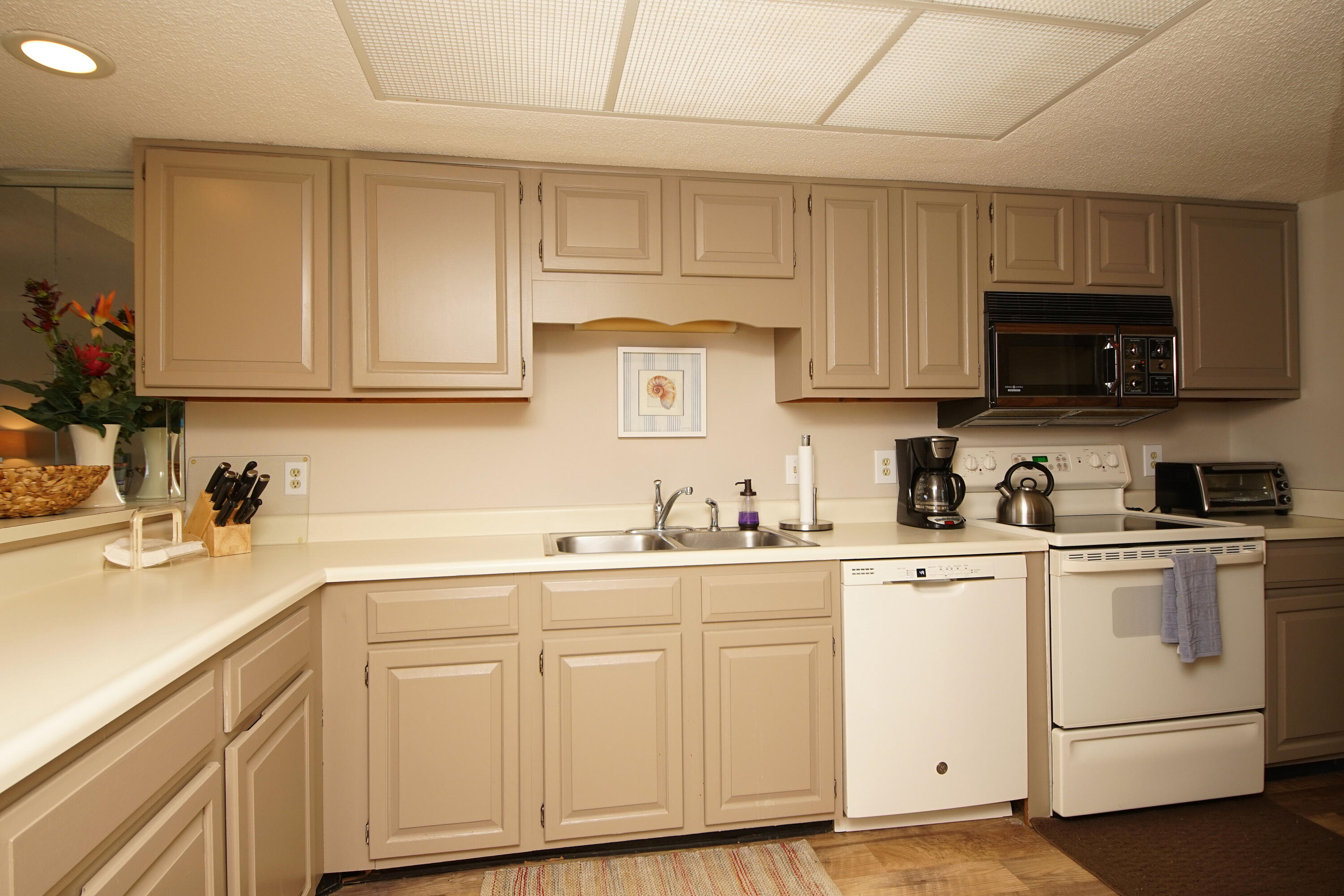 THE GRAND MARINER - Residential