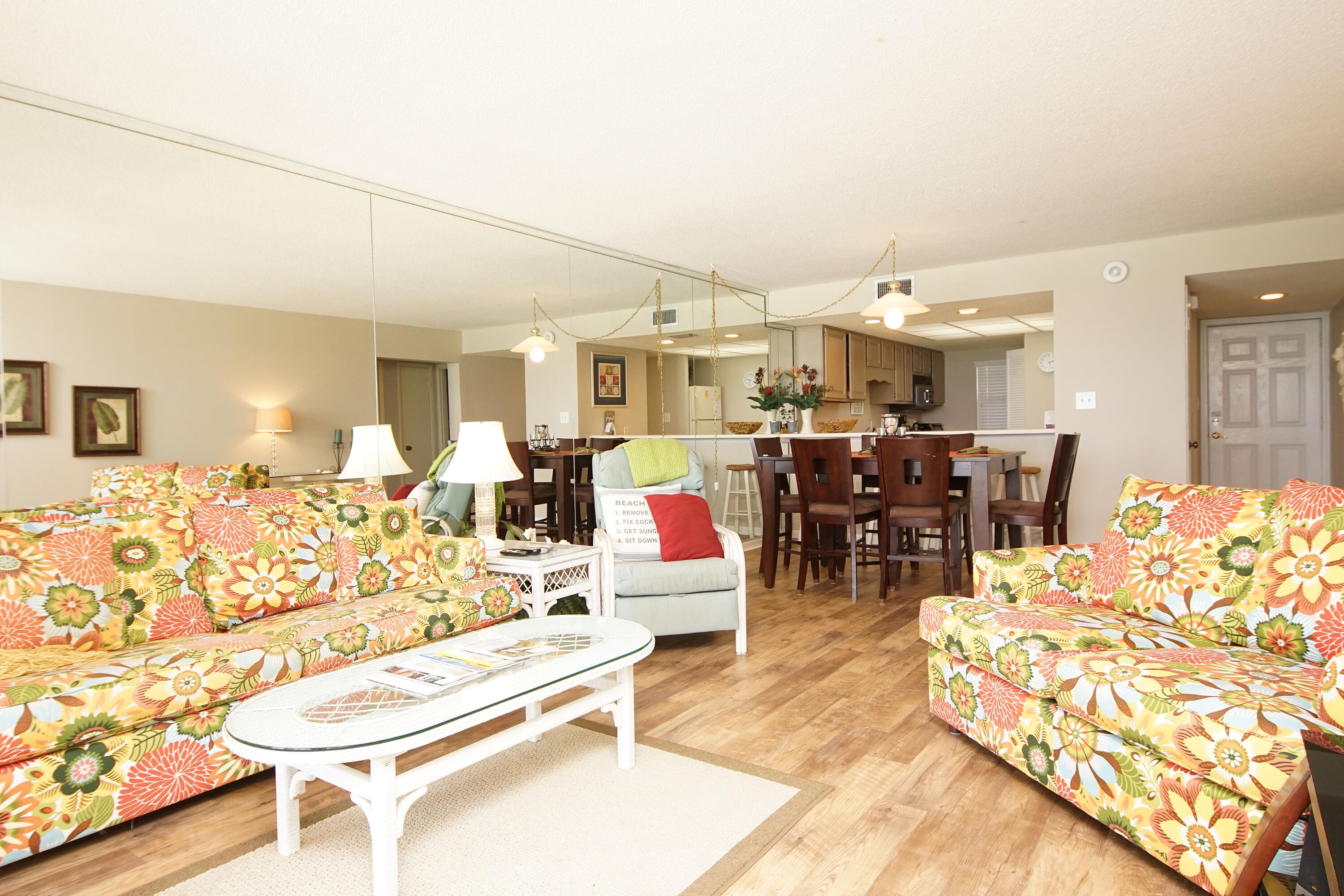 THE GRAND MARINER - Residential