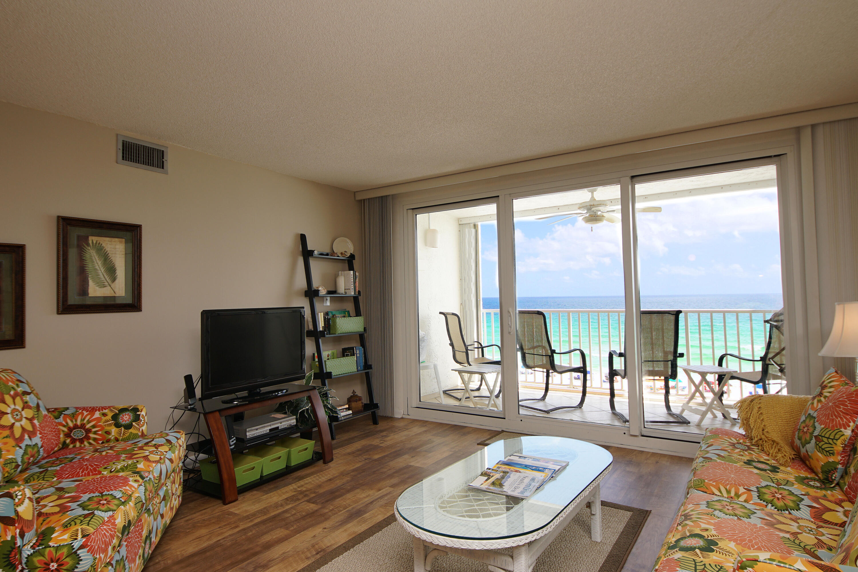 THE GRAND MARINER - Residential