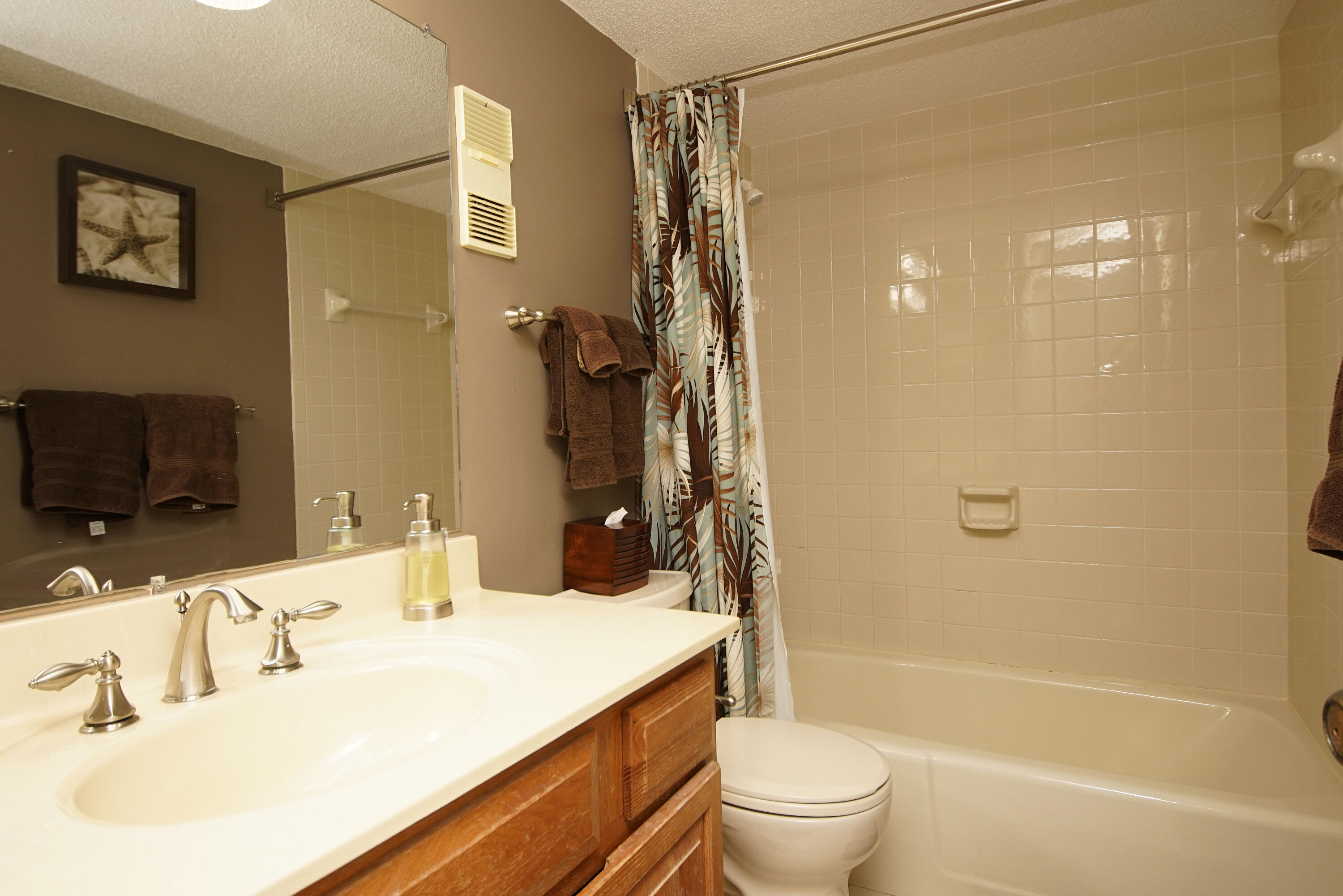 THE GRAND MARINER - Residential