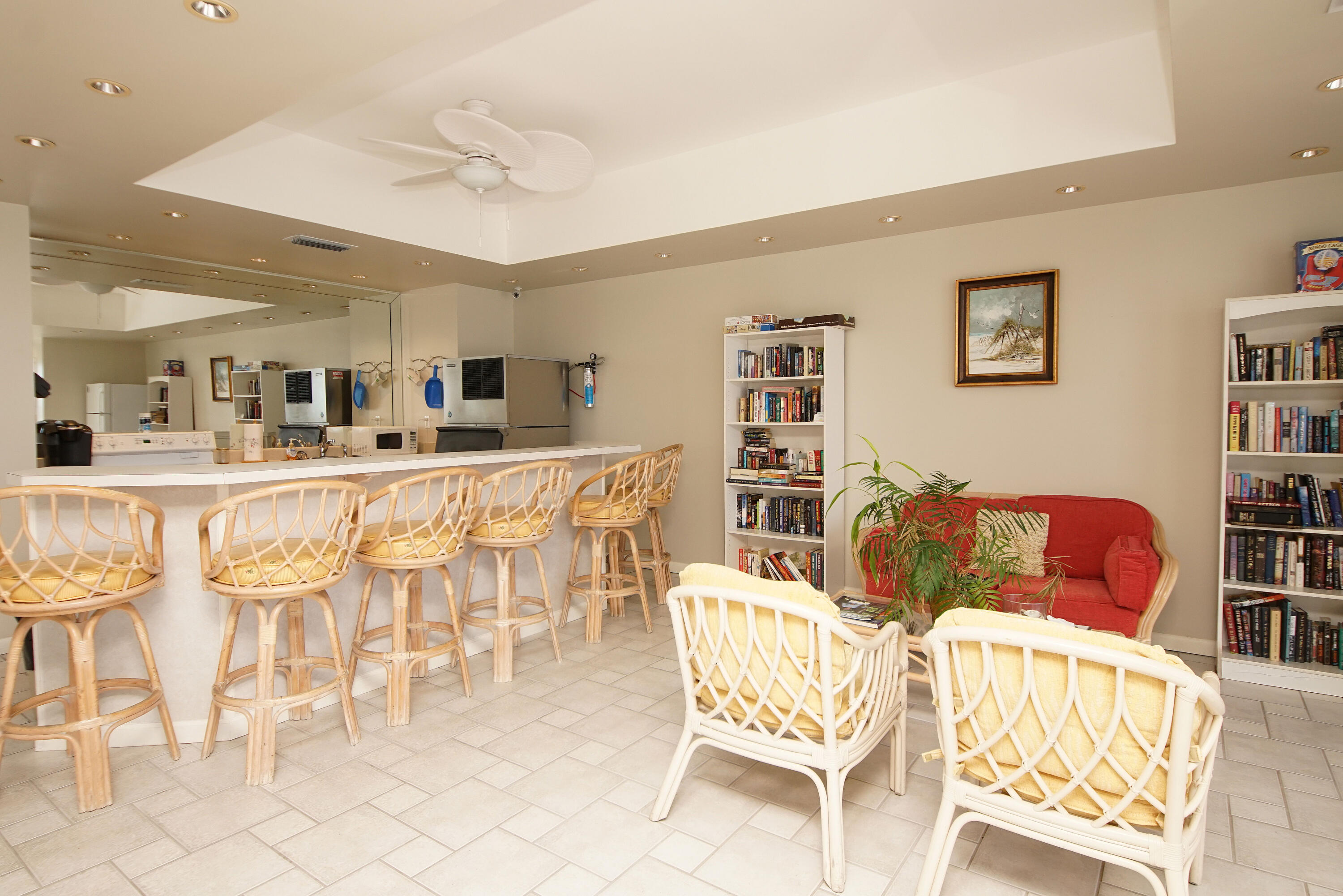 THE GRAND MARINER - Residential