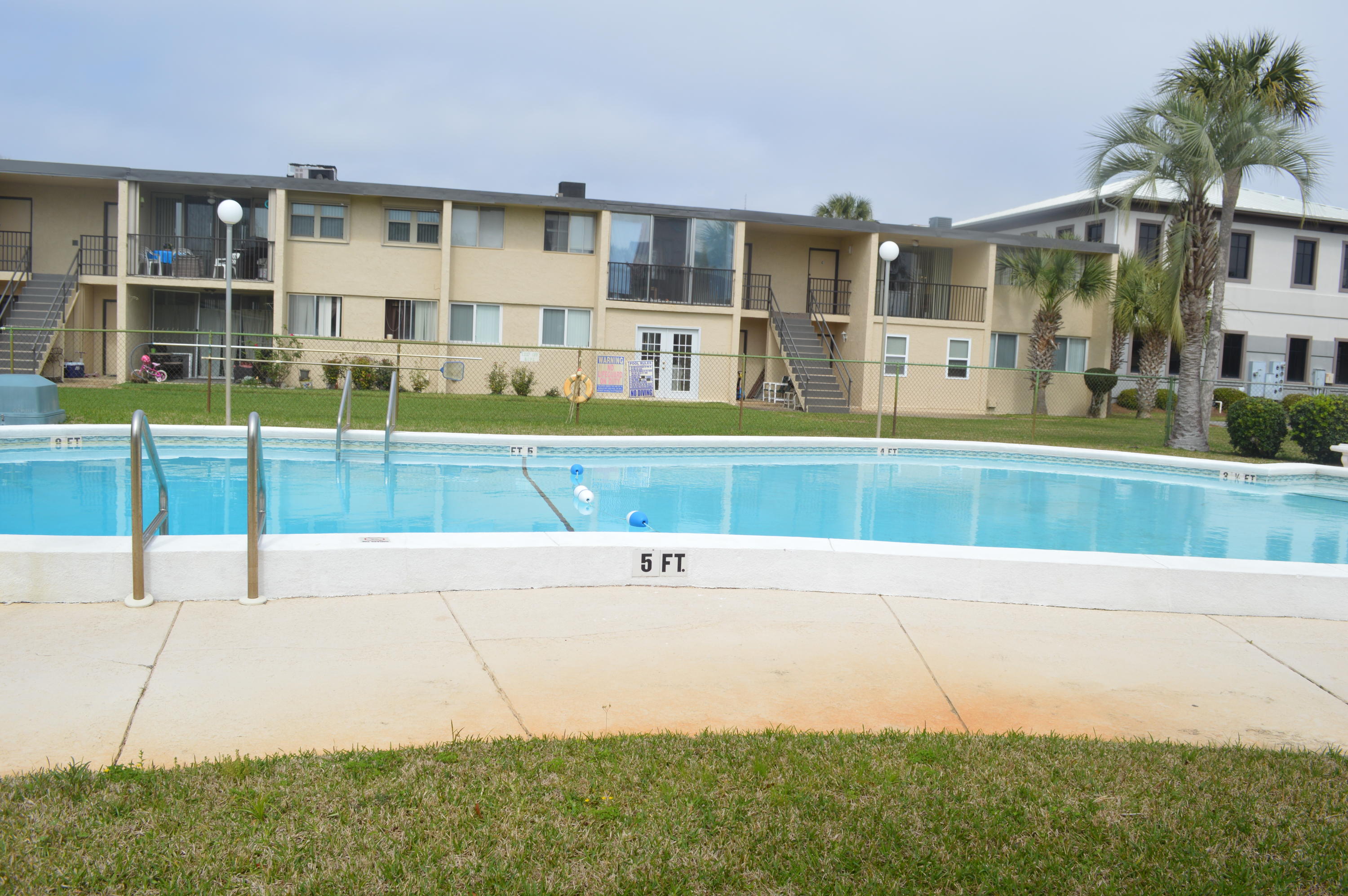 SEA PALM CONDO - Residential