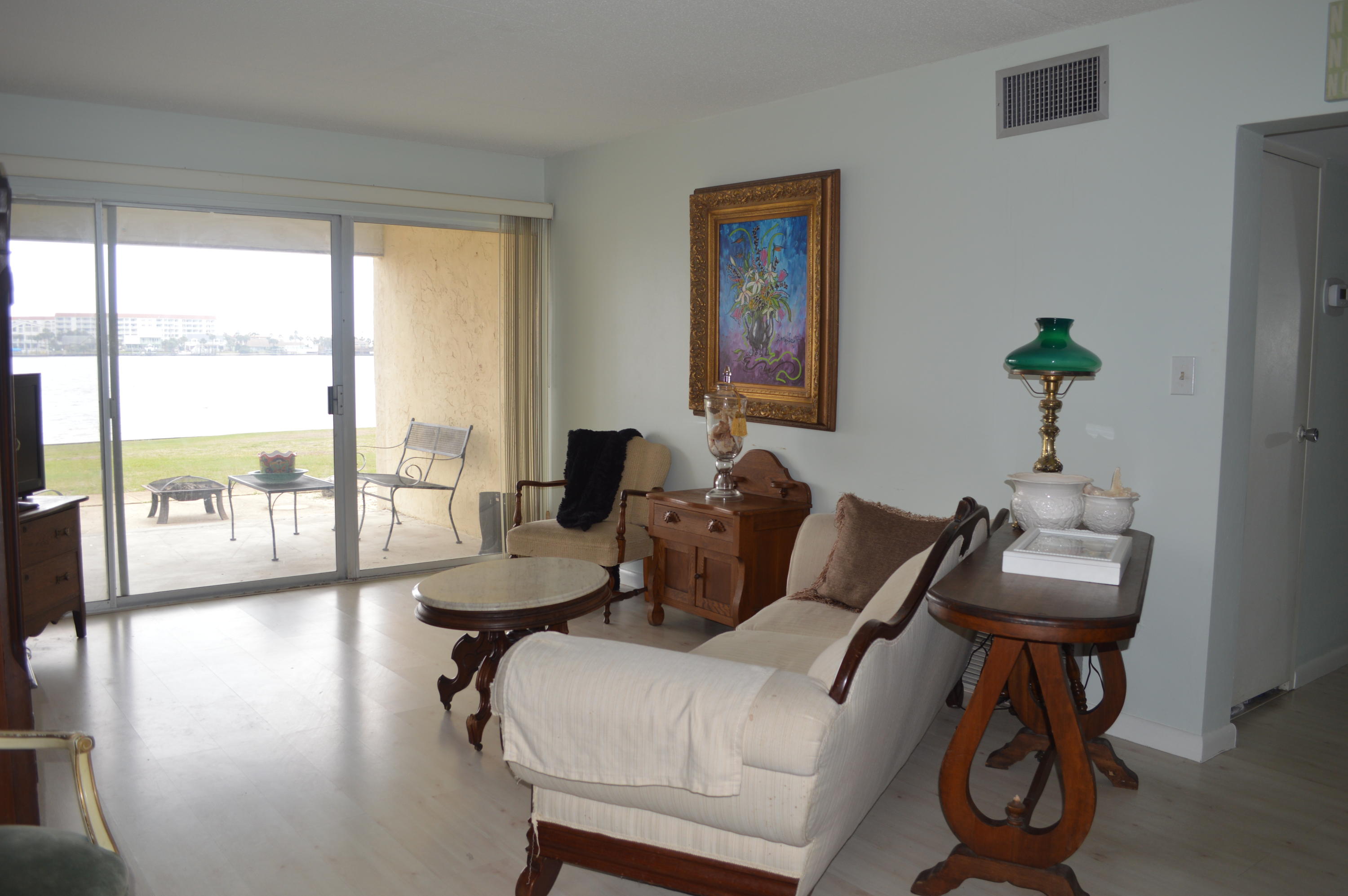 SEA PALM CONDO - Residential