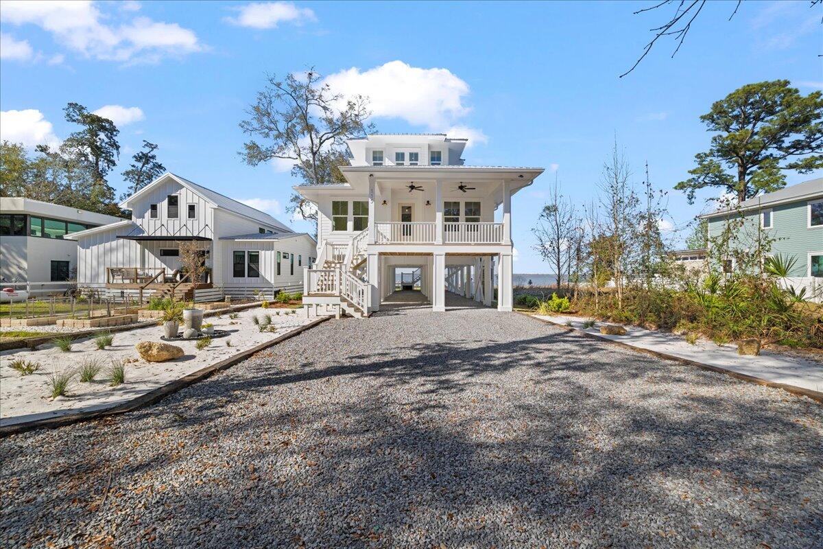 MAGNOLIA BEACH - Residential
