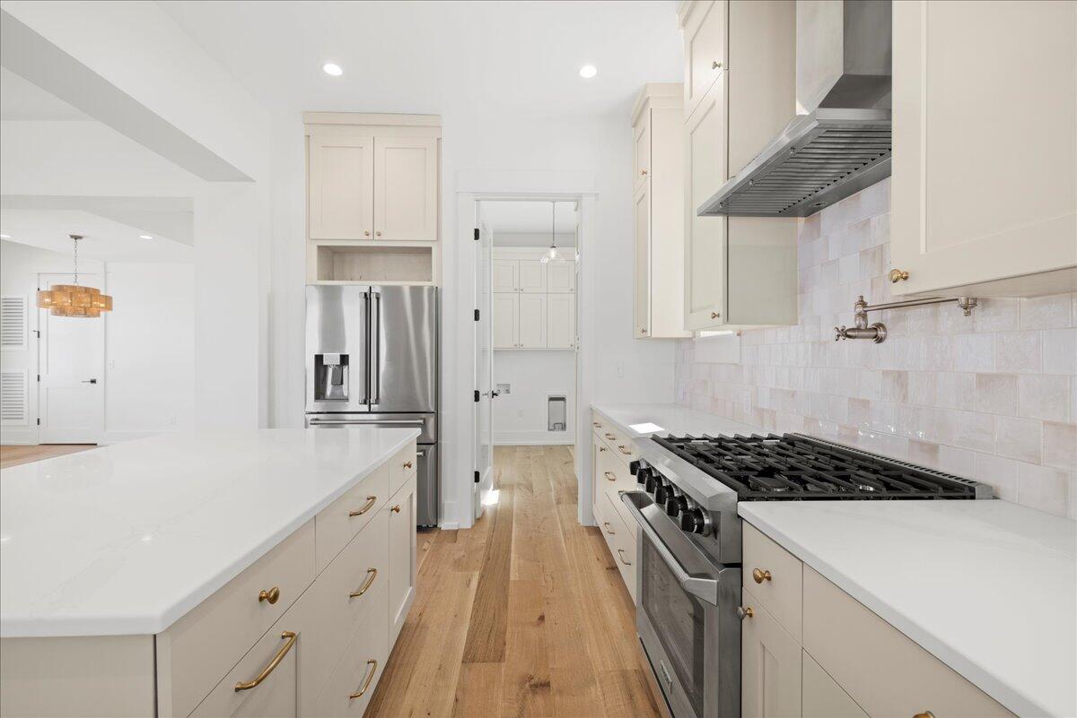 MAGNOLIA BEACH - Residential