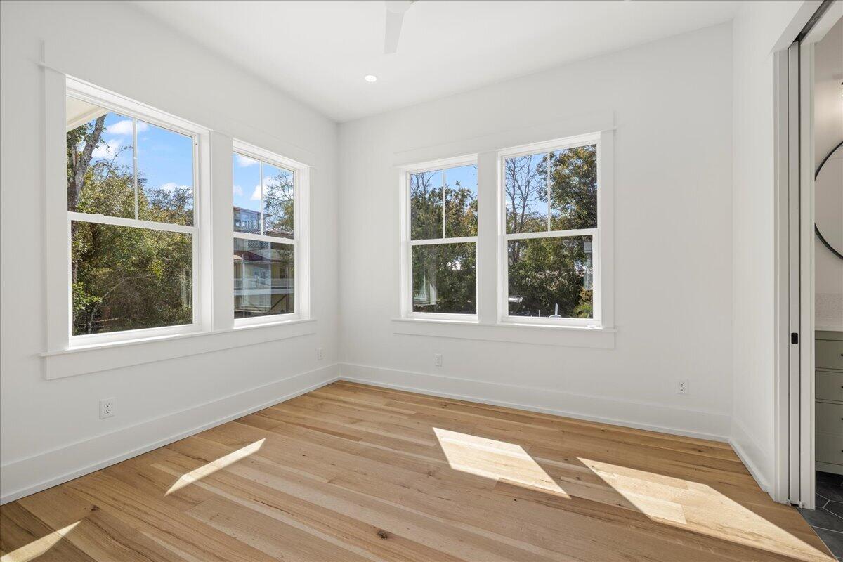 MAGNOLIA BEACH - Residential