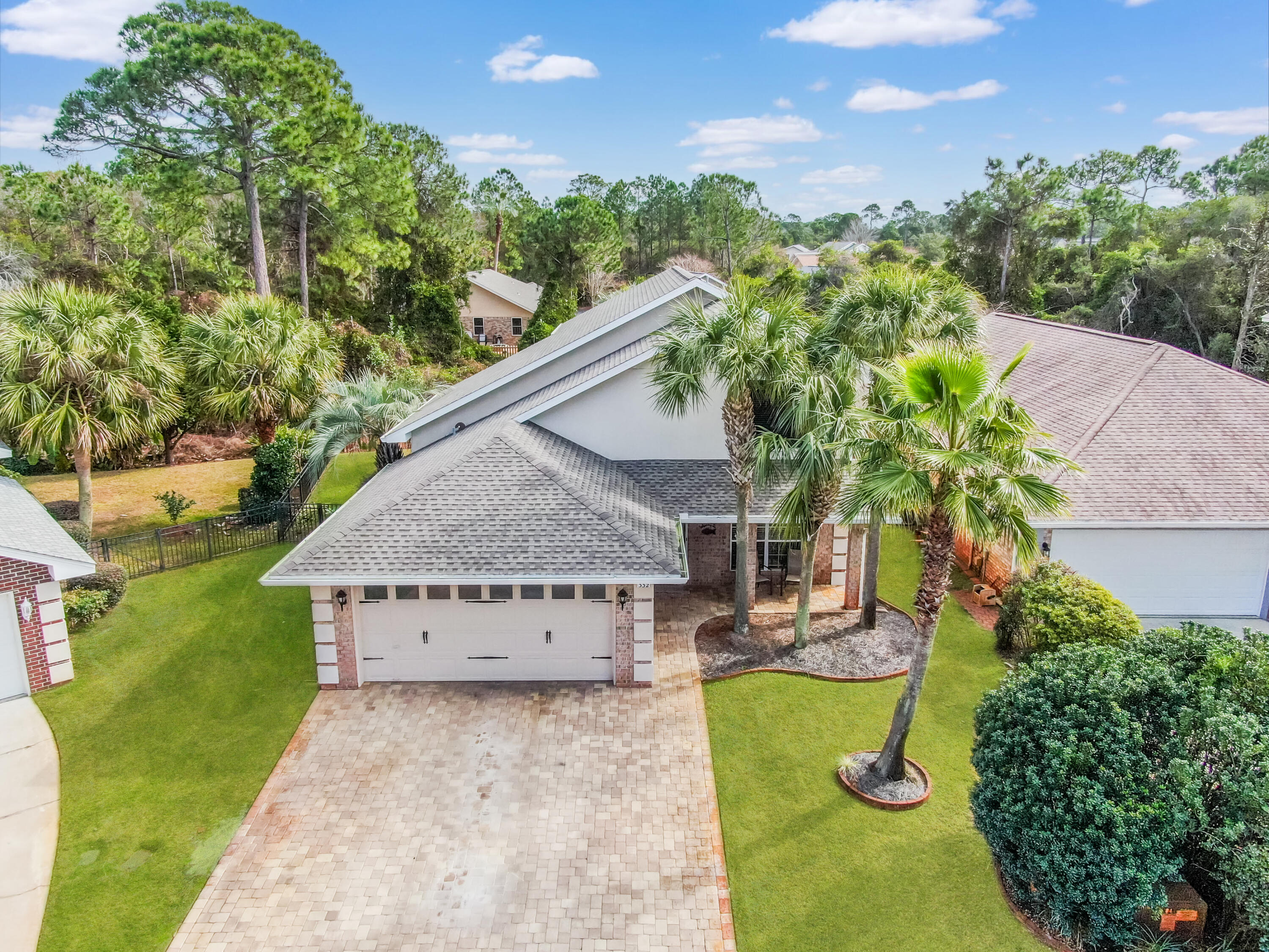 EMERALD LAKES PH 3 - Residential