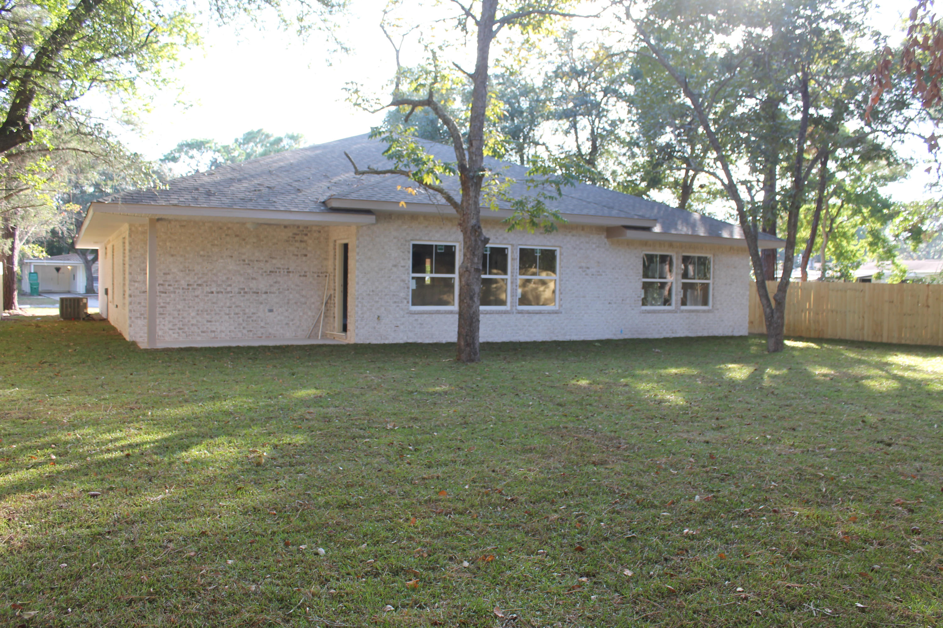 COLONIAL HEIGHTS - Residential