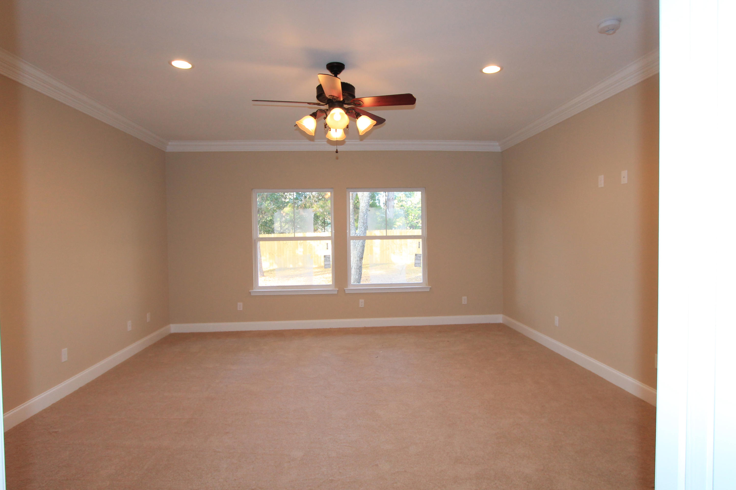 COLONIAL HEIGHTS - Residential