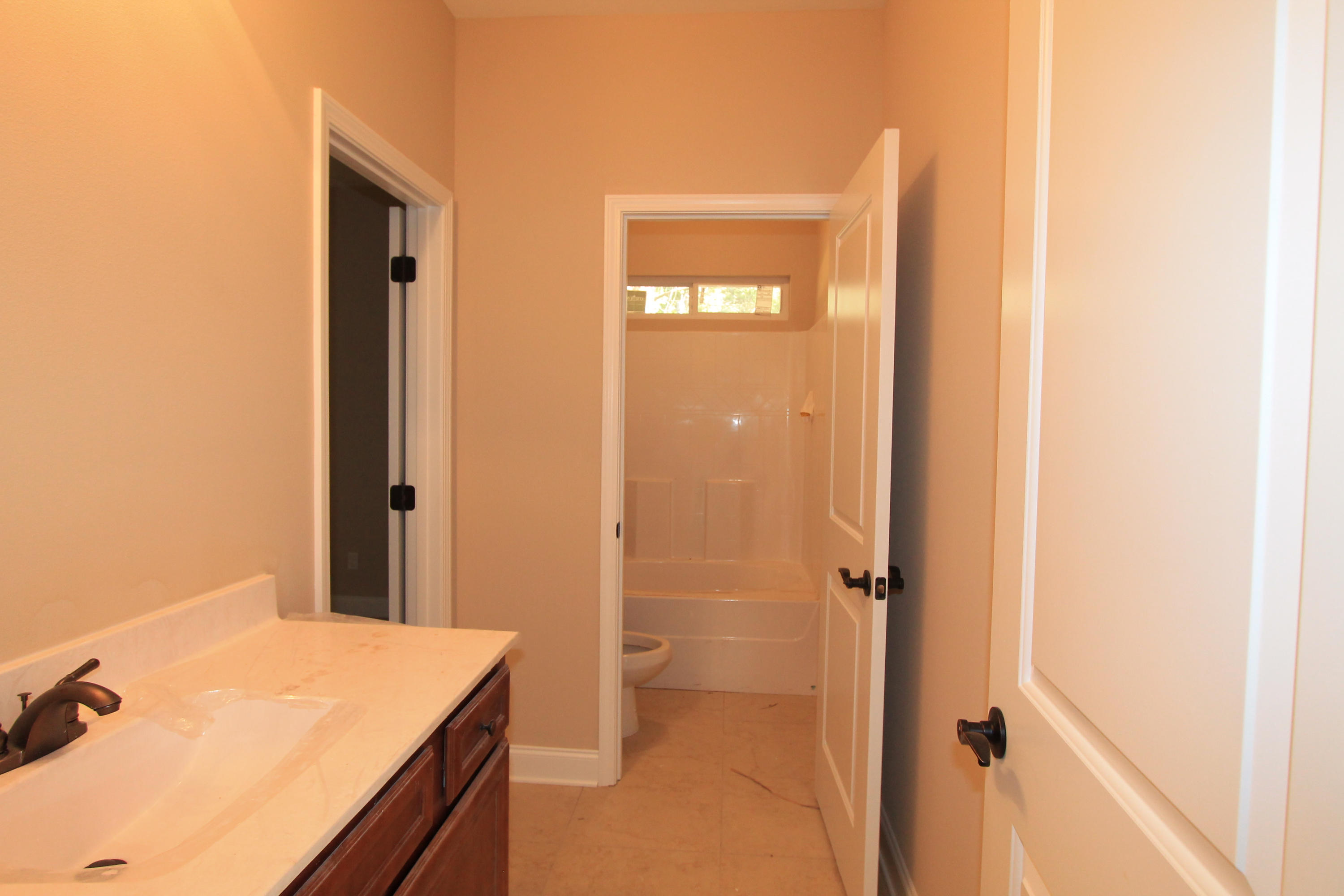 COLONIAL HEIGHTS - Residential