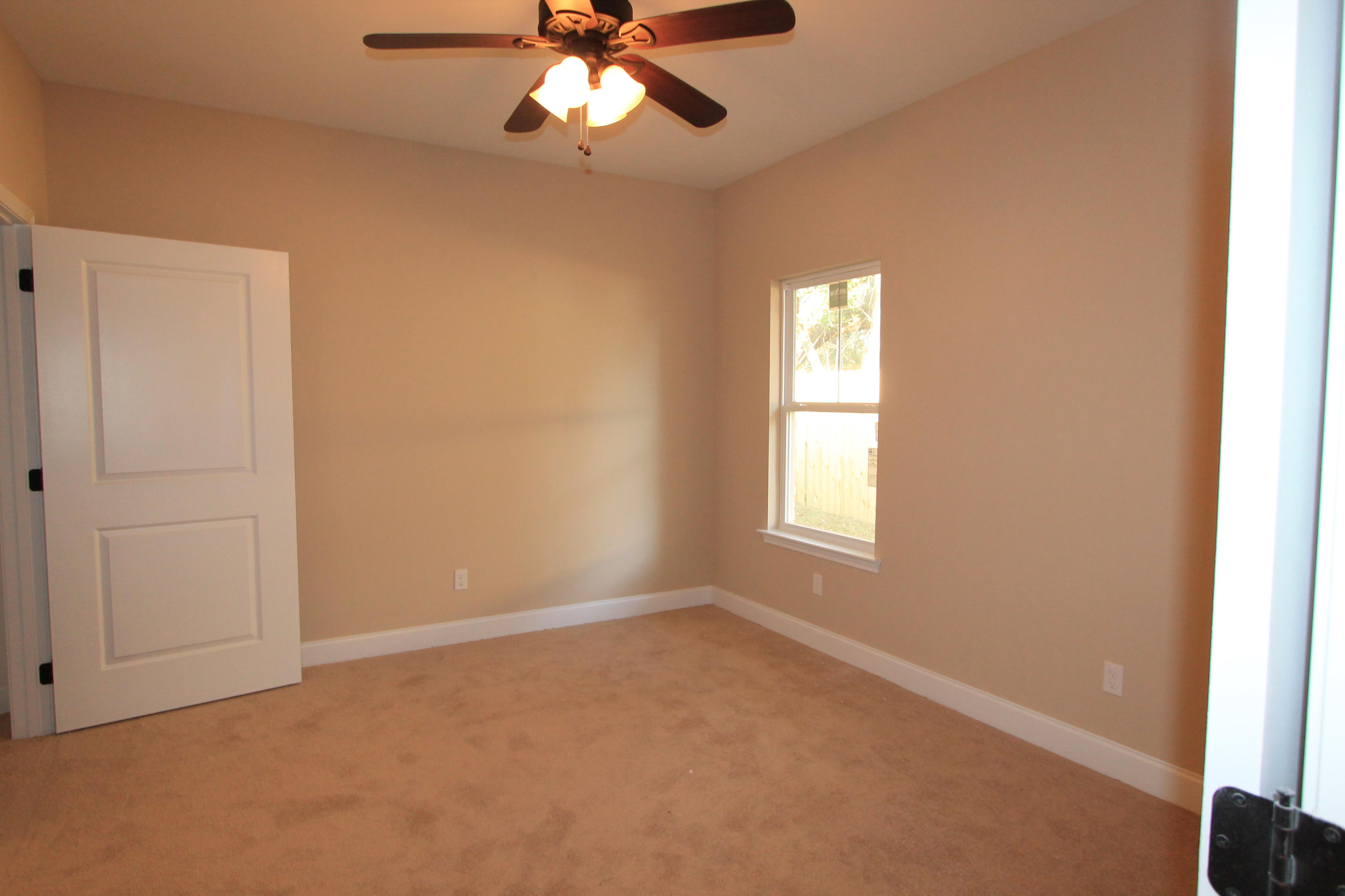 COLONIAL HEIGHTS - Residential