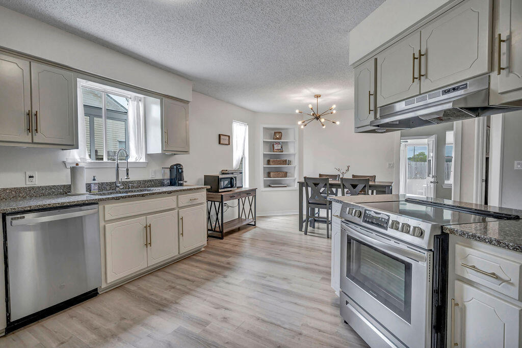 COUNTRYVIEW ESTATES 6TH ADDN PH3 - Residential