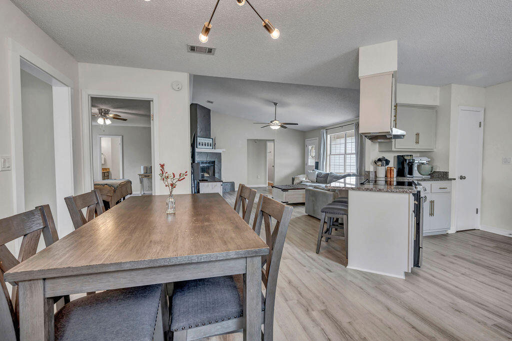 COUNTRYVIEW ESTATES 6TH ADDN PH3 - Residential