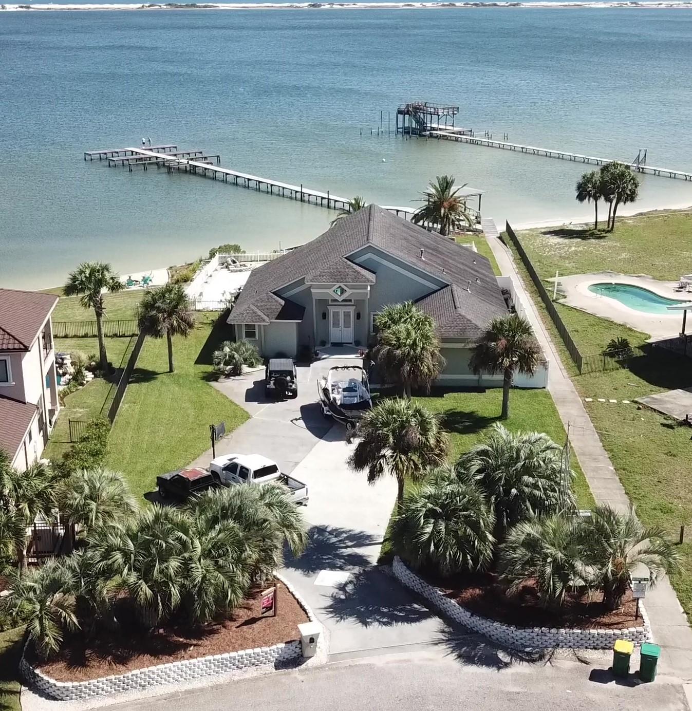 RIVIERA BEACH - Residential