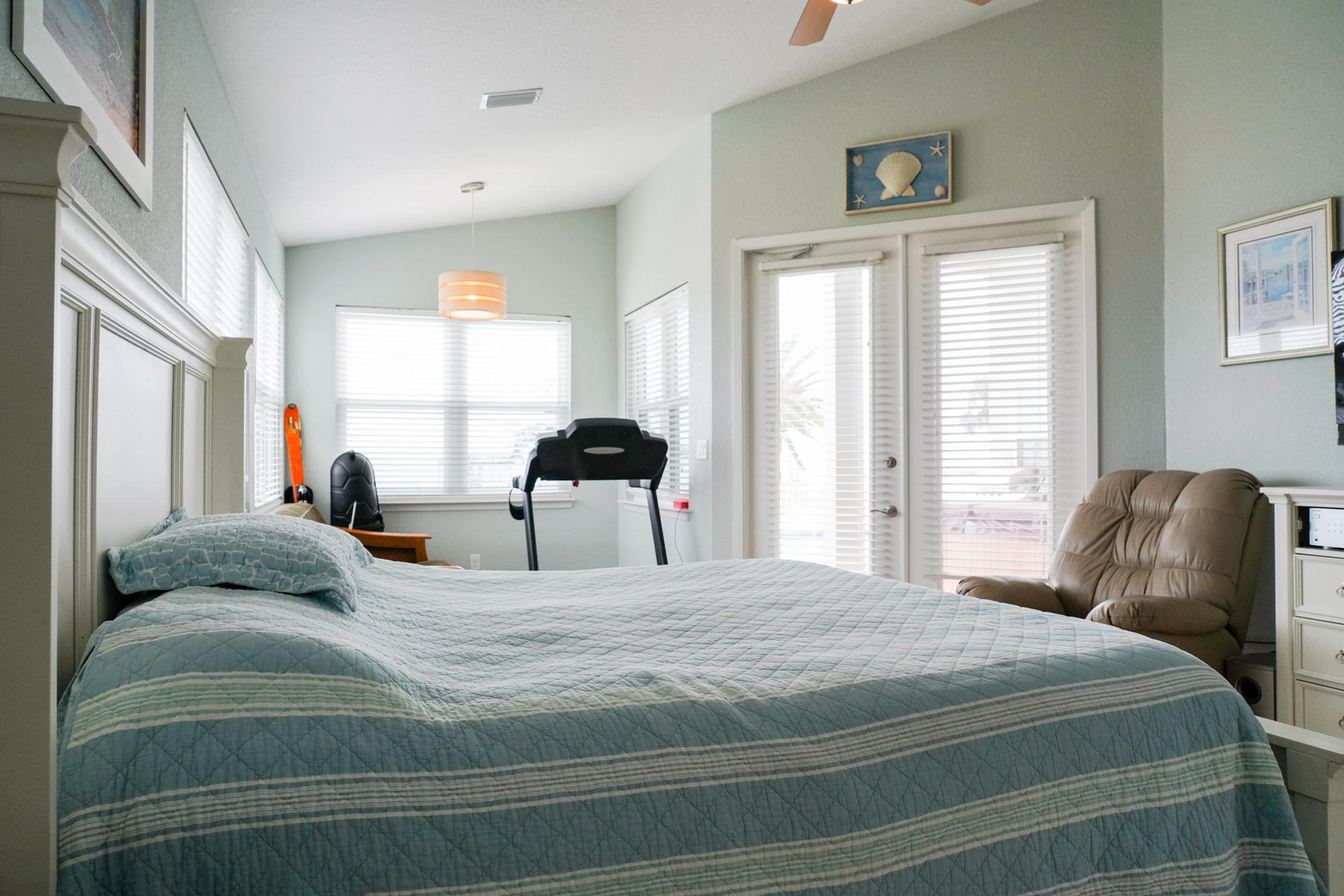 RIVIERA BEACH - Residential