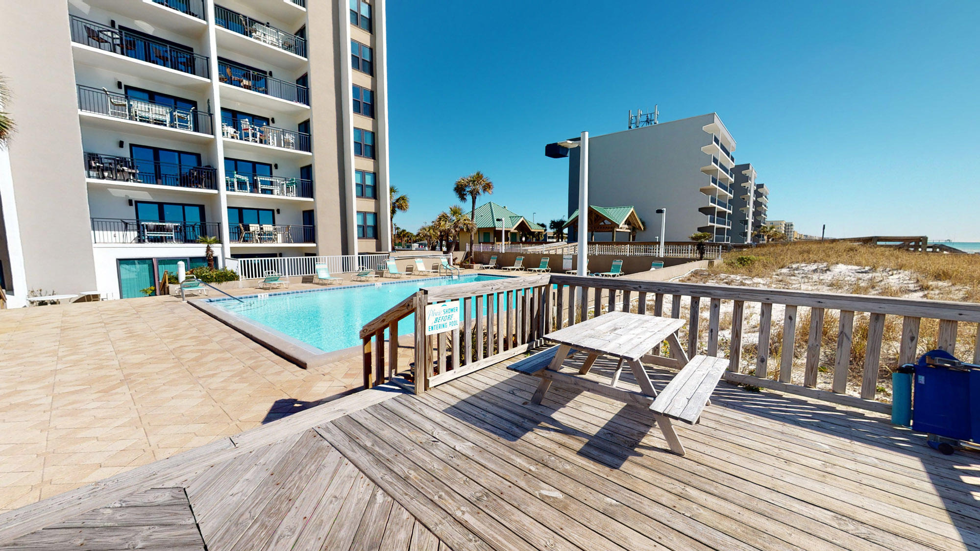 EMERALD ISLE - Residential