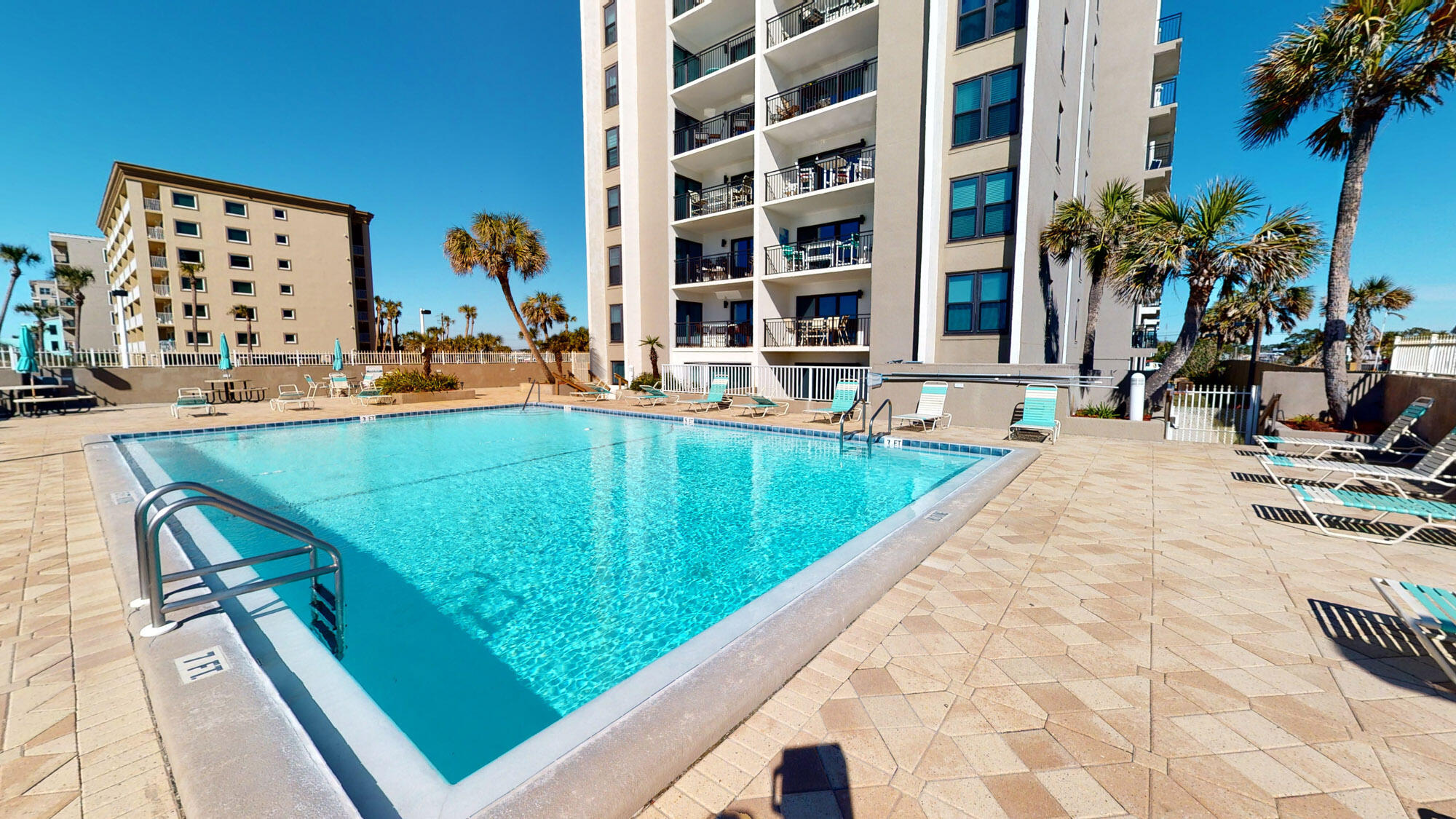 EMERALD ISLE - Residential