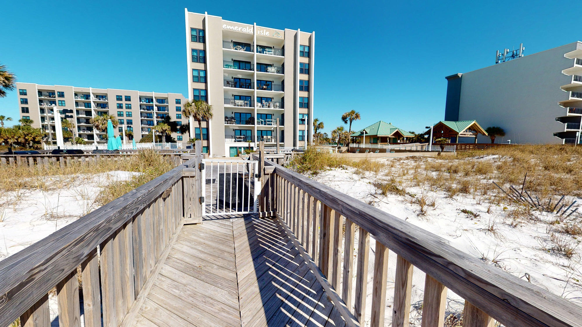 EMERALD ISLE - Residential