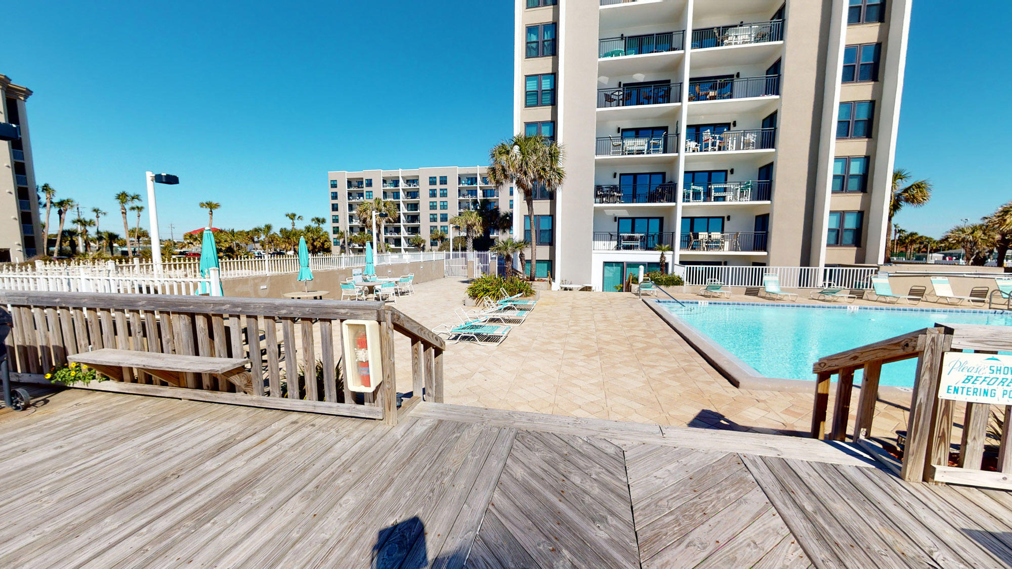 EMERALD ISLE - Residential