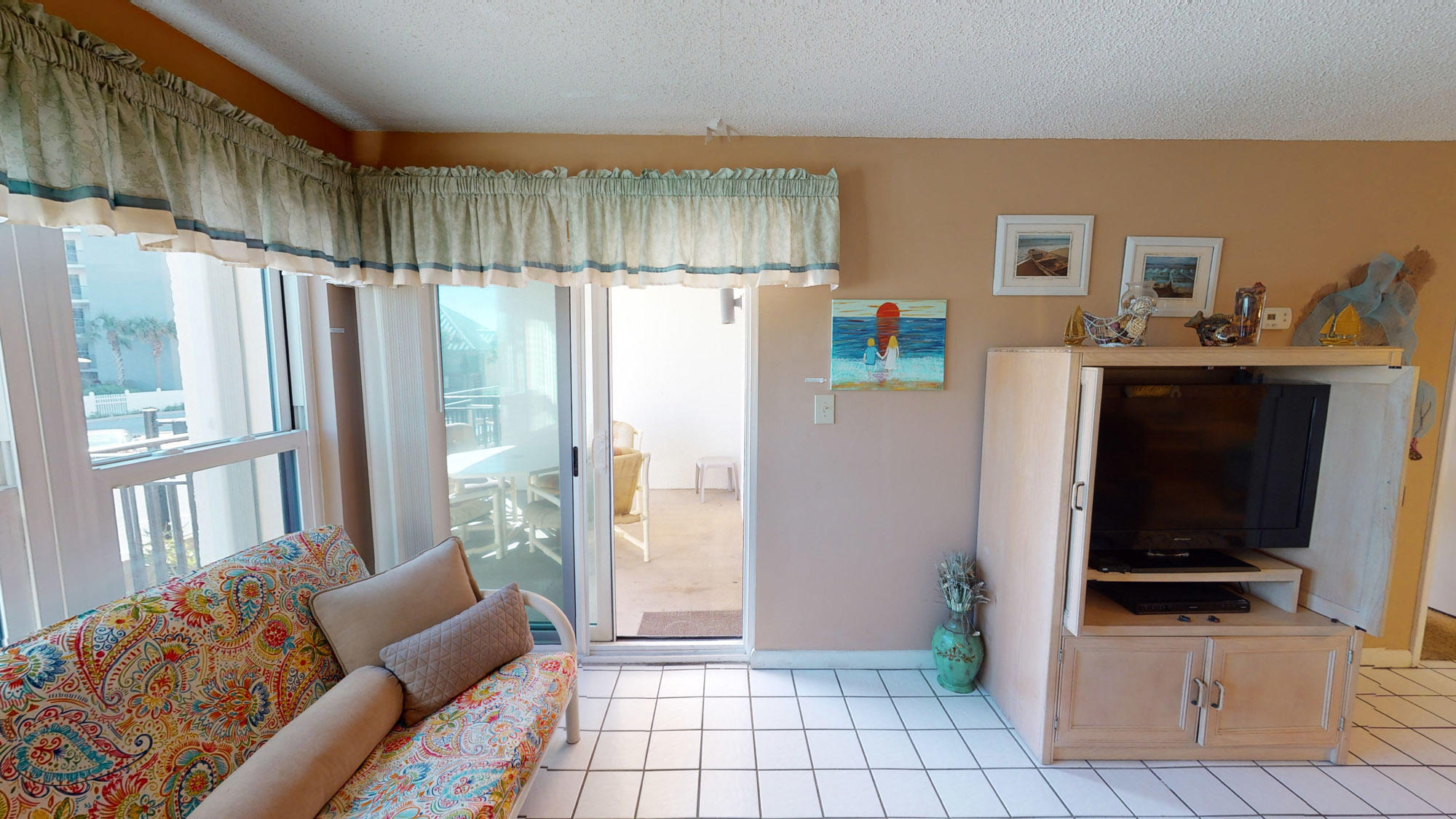 EMERALD ISLE - Residential