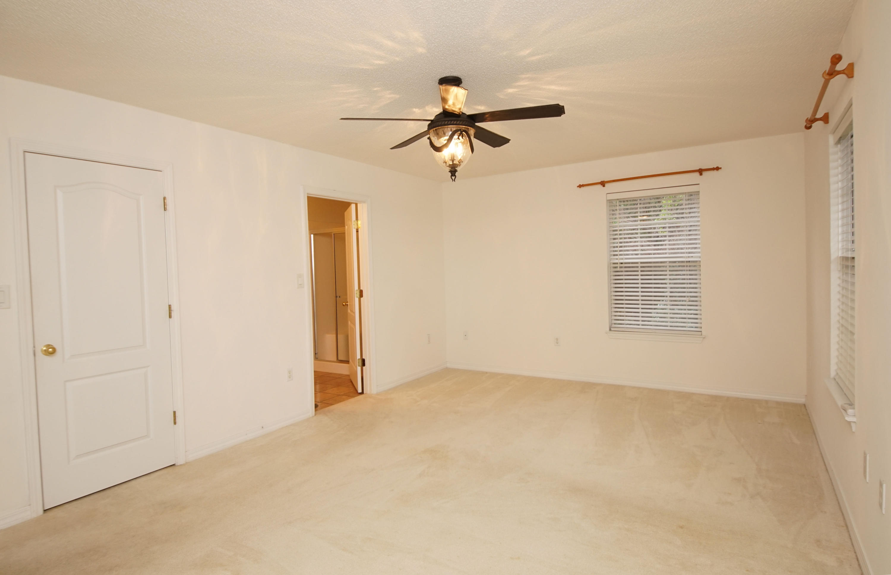 EMERALD LAKES PH 3 - Residential