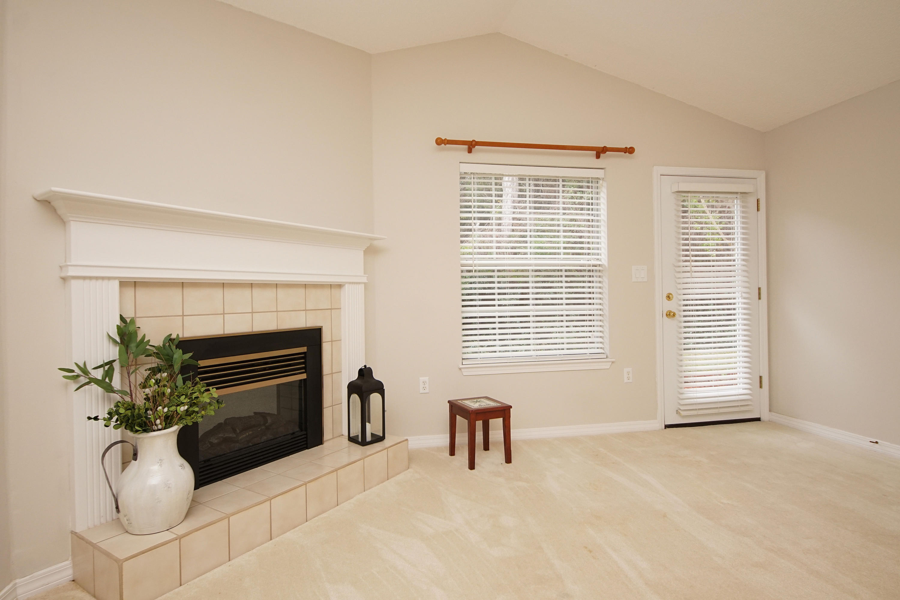 EMERALD LAKES PH 3 - Residential