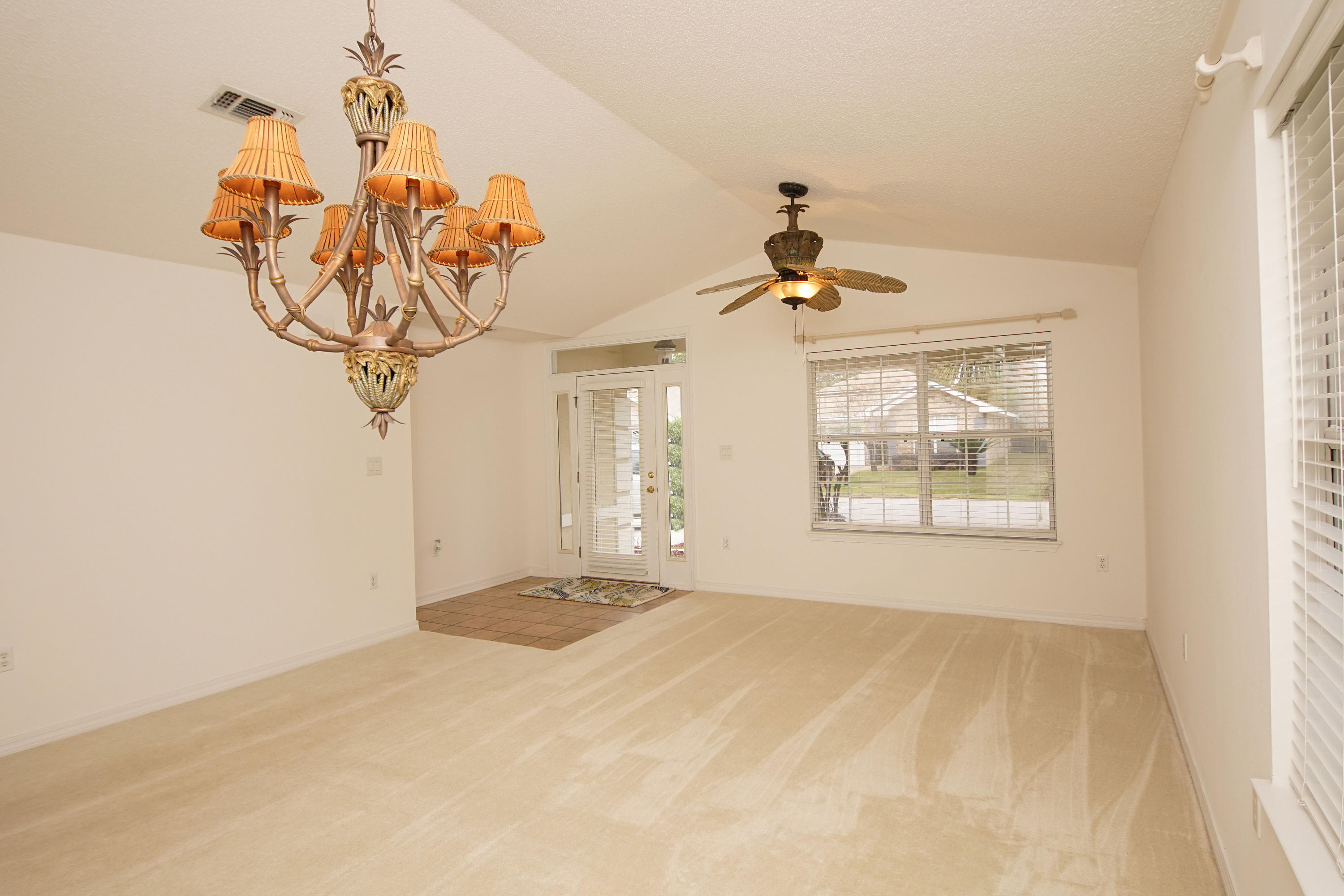 EMERALD LAKES PH 3 - Residential