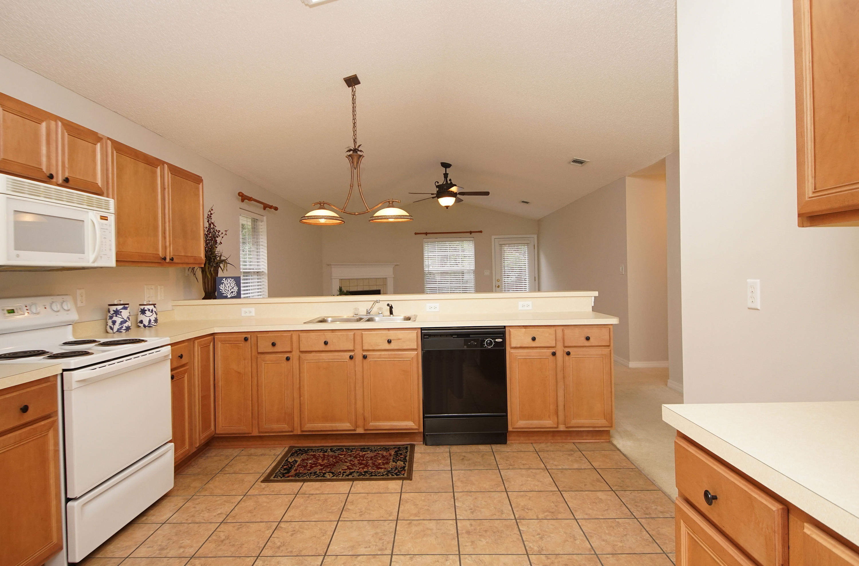 EMERALD LAKES PH 3 - Residential