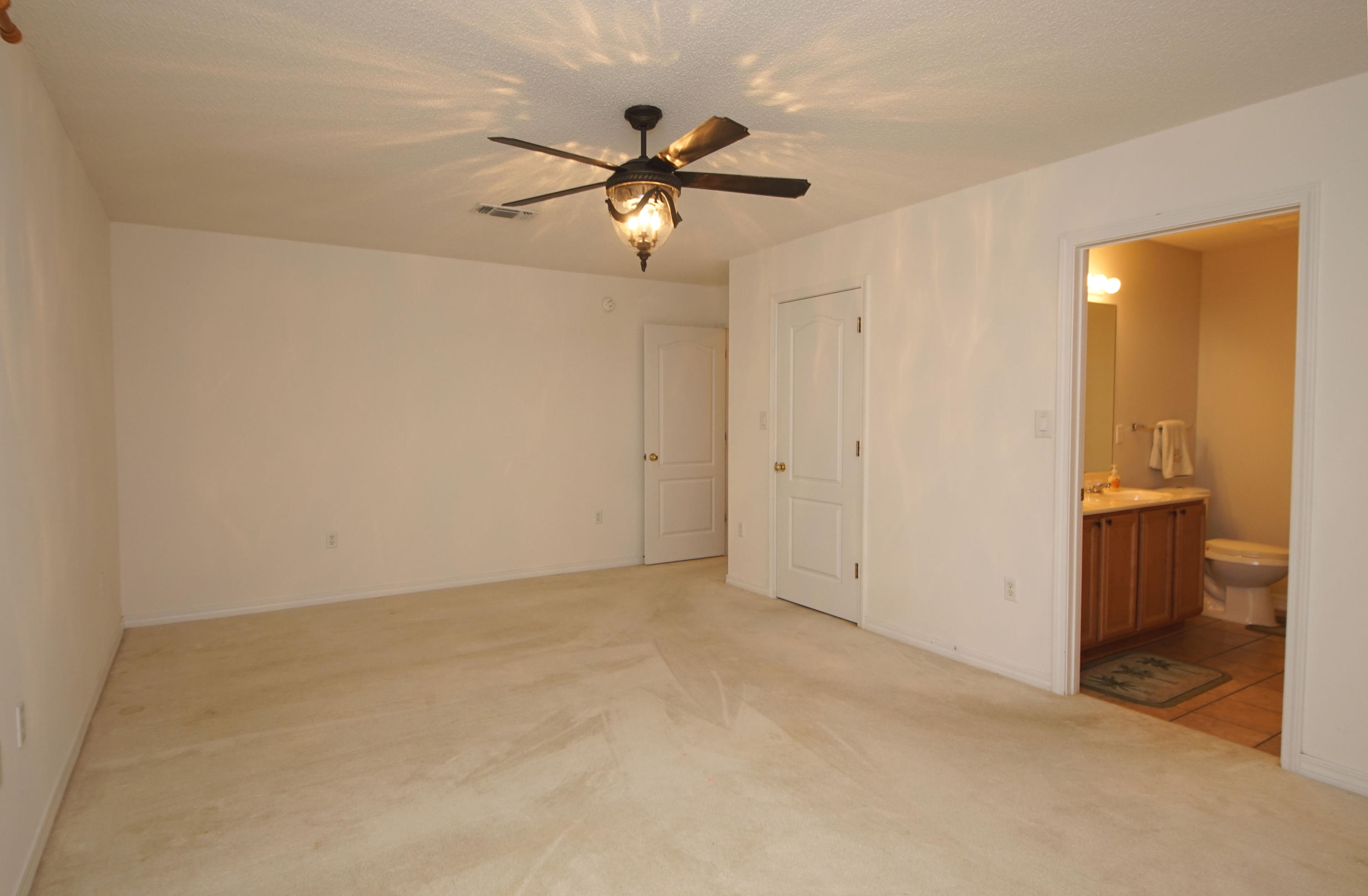 EMERALD LAKES PH 3 - Residential