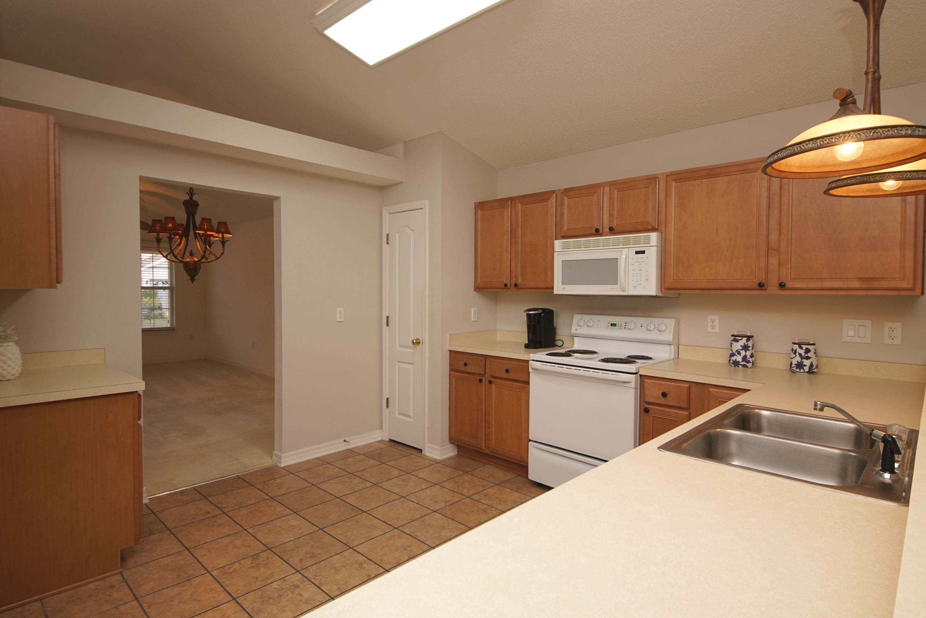 EMERALD LAKES PH 3 - Residential