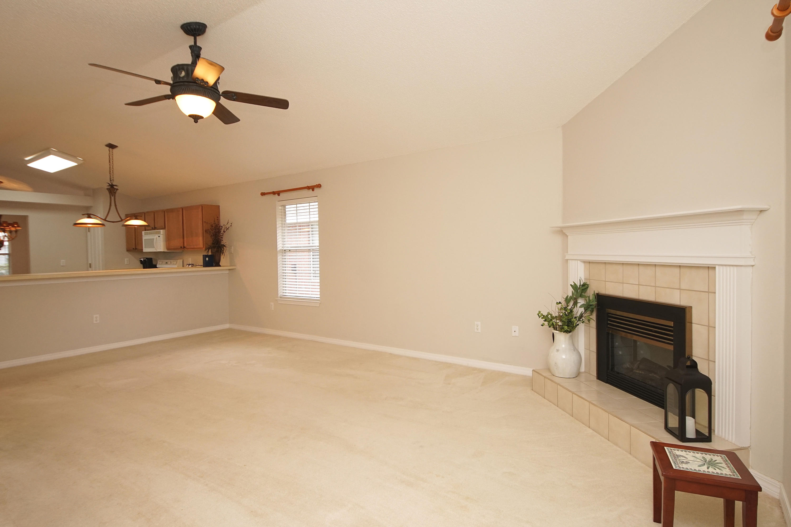 EMERALD LAKES PH 3 - Residential