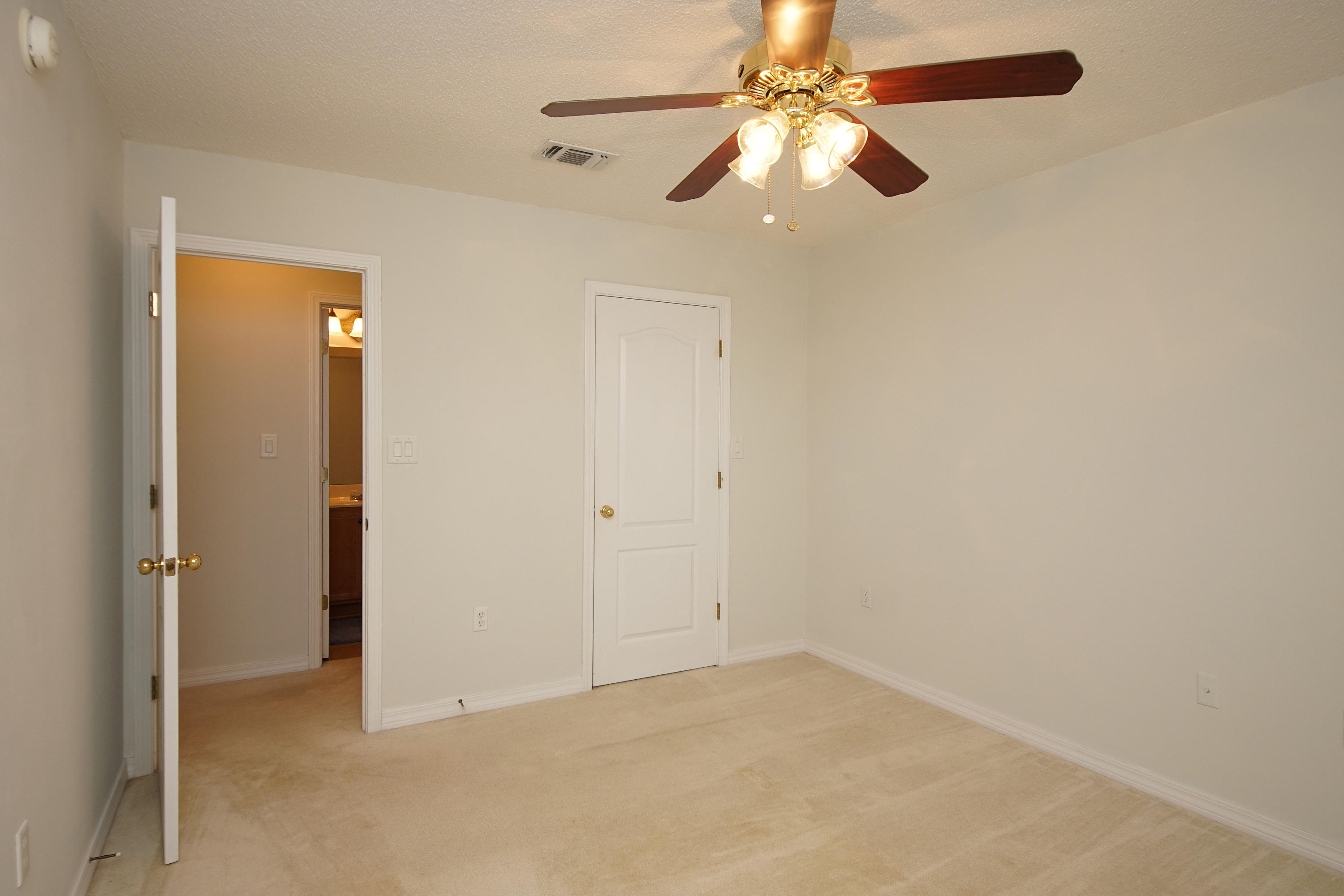 EMERALD LAKES PH 3 - Residential