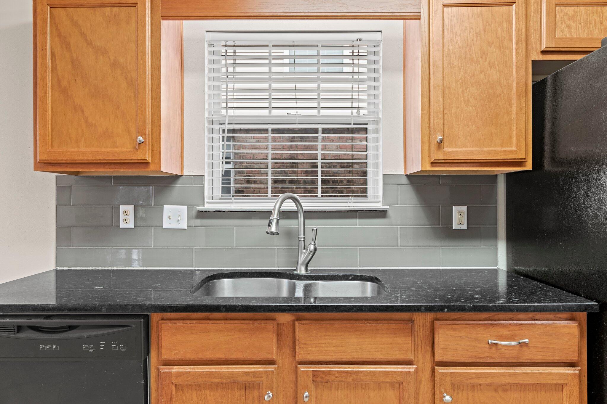 PARKWOOD ESTATES PH 7 - Residential Lease