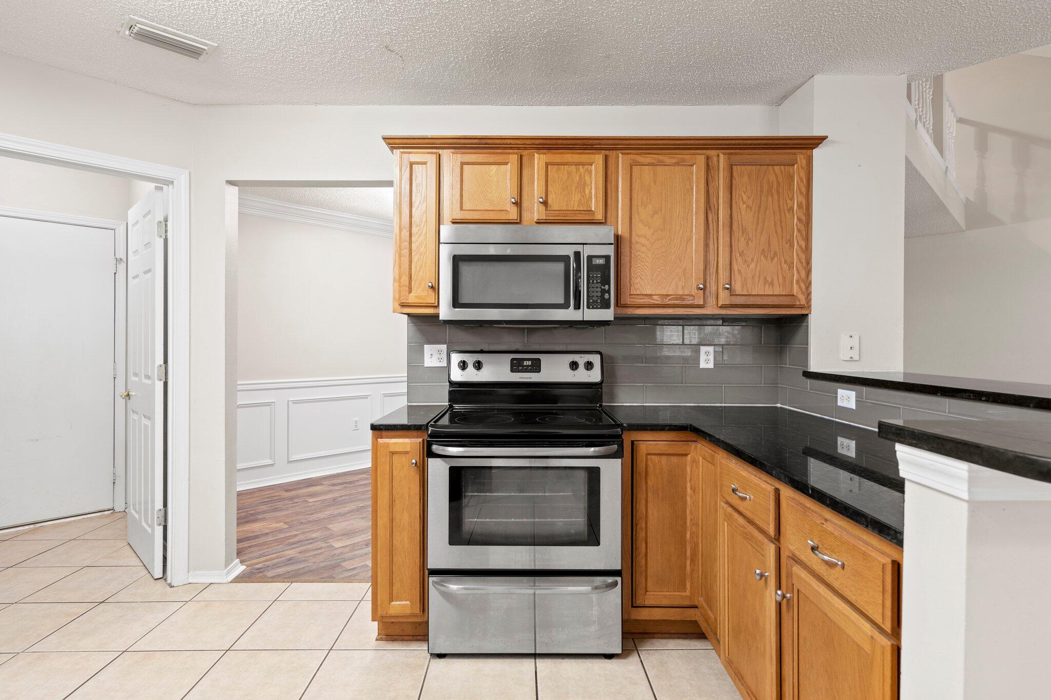 PARKWOOD ESTATES PH 7 - Residential Lease