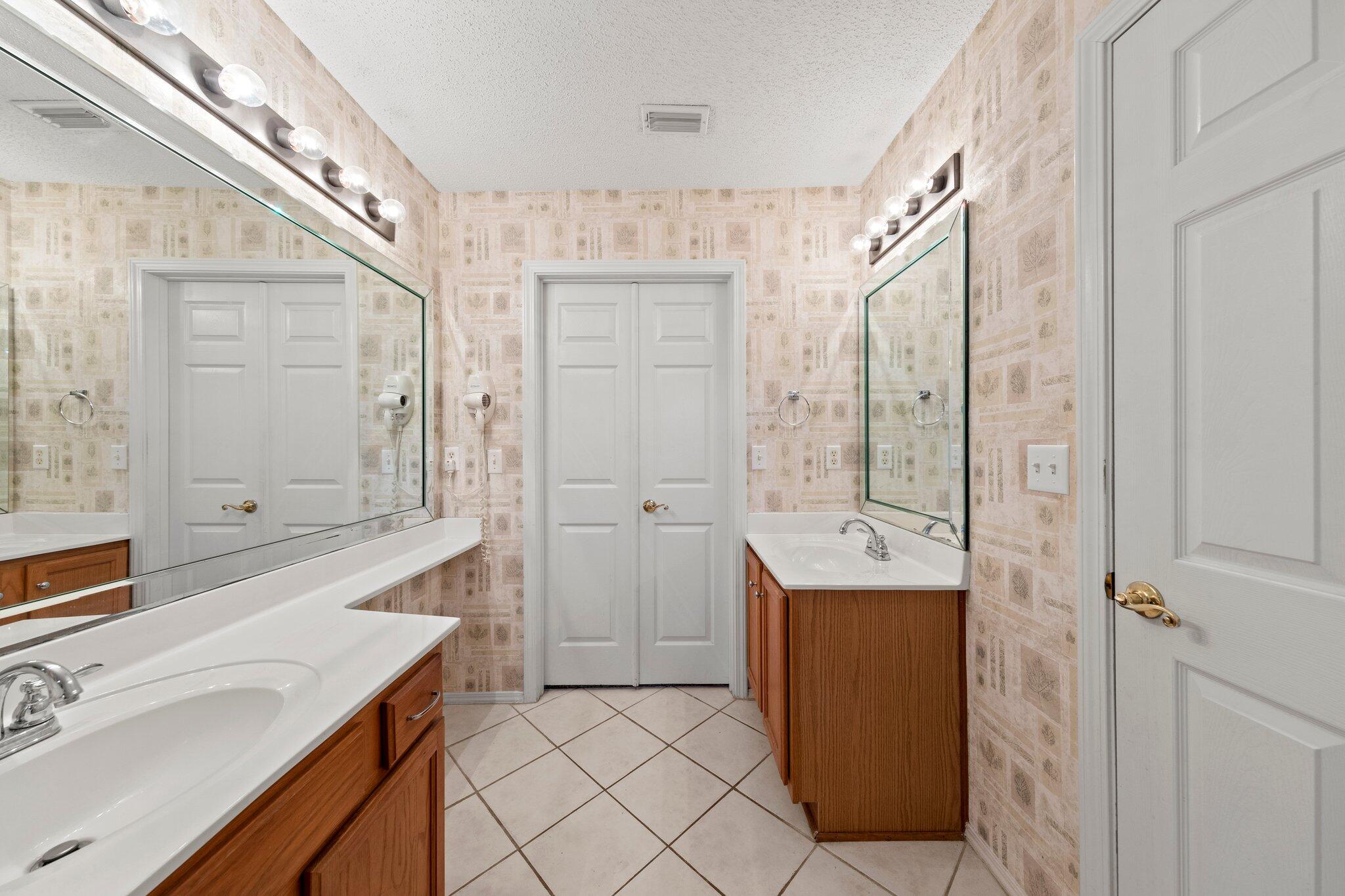 PARKWOOD ESTATES PH 7 - Residential Lease