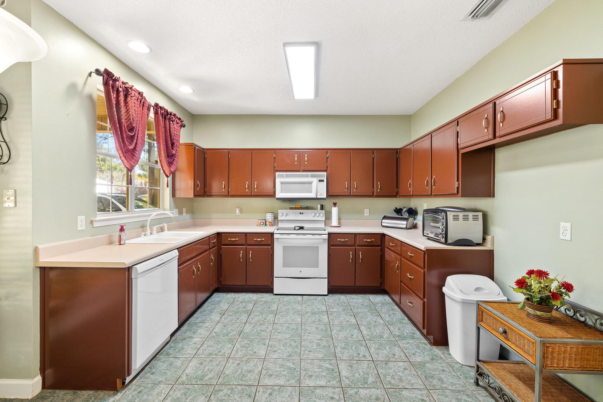 MOORES LANDING - Residential
