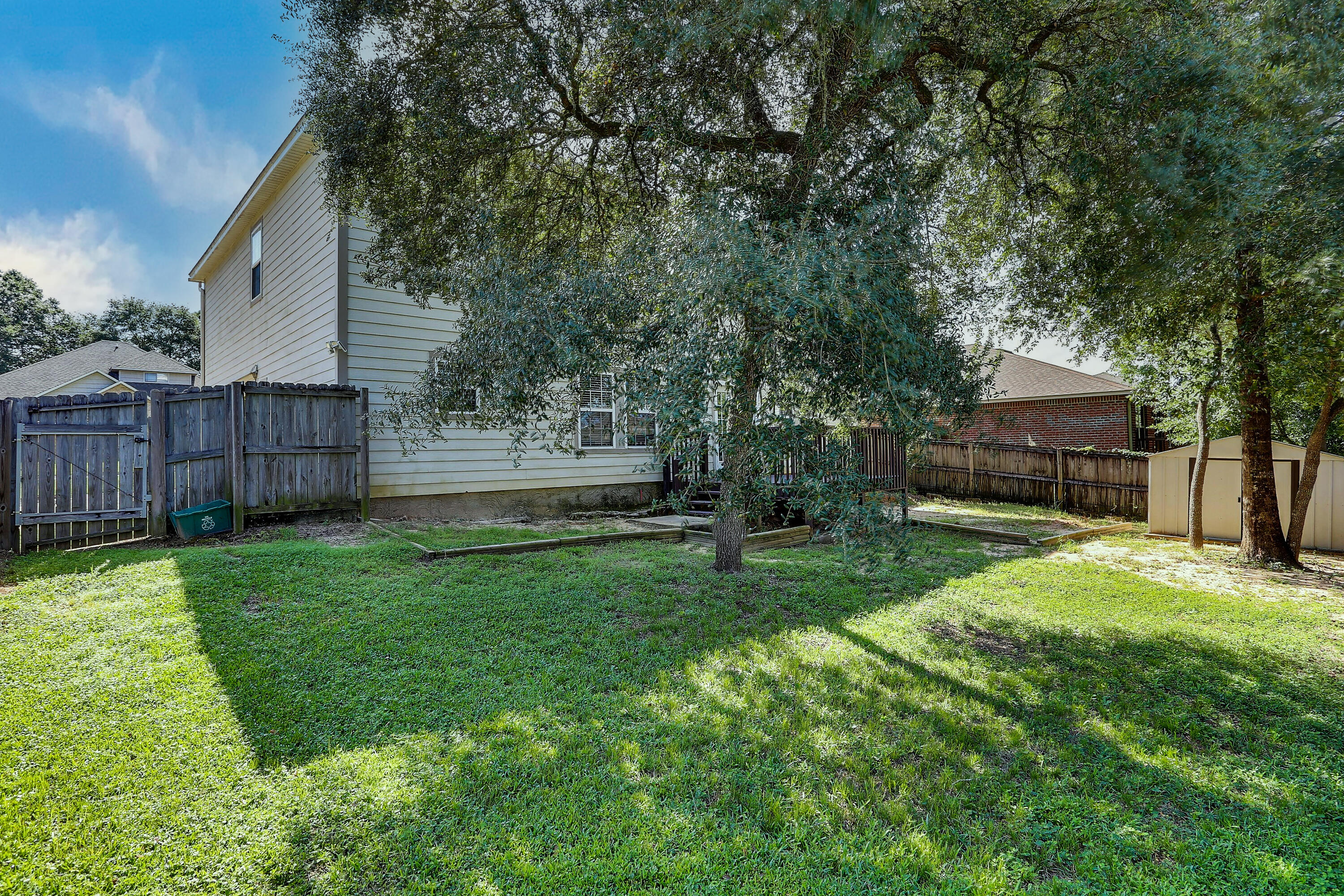 DUGGAN POND ESTATES - Residential