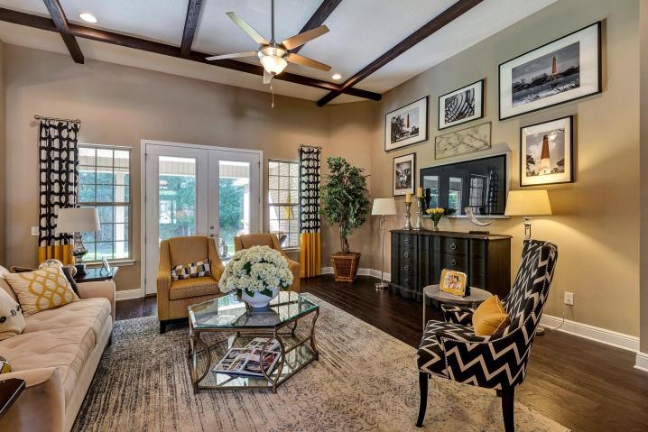 HAMMOCK BAY - Residential