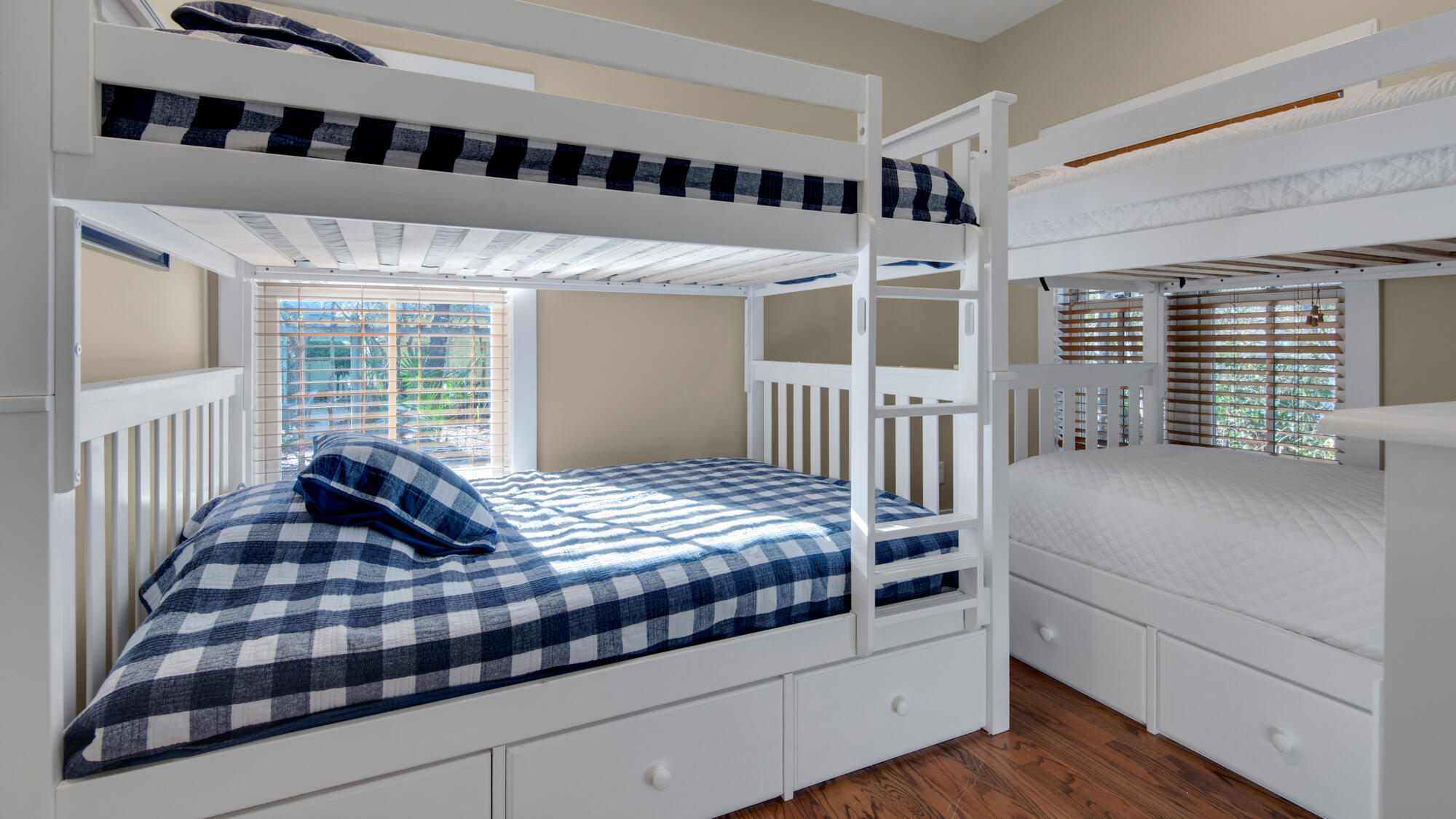 MAGNOLIA COTTAGES - Residential