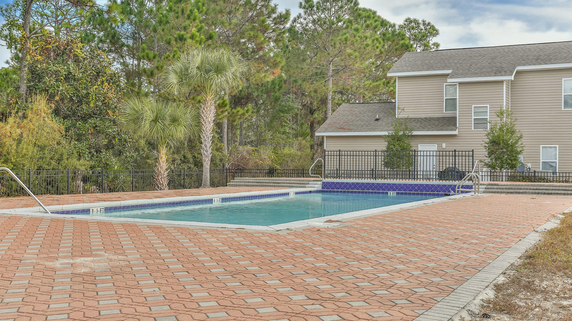 ENCHANTED ESTATES - Residential