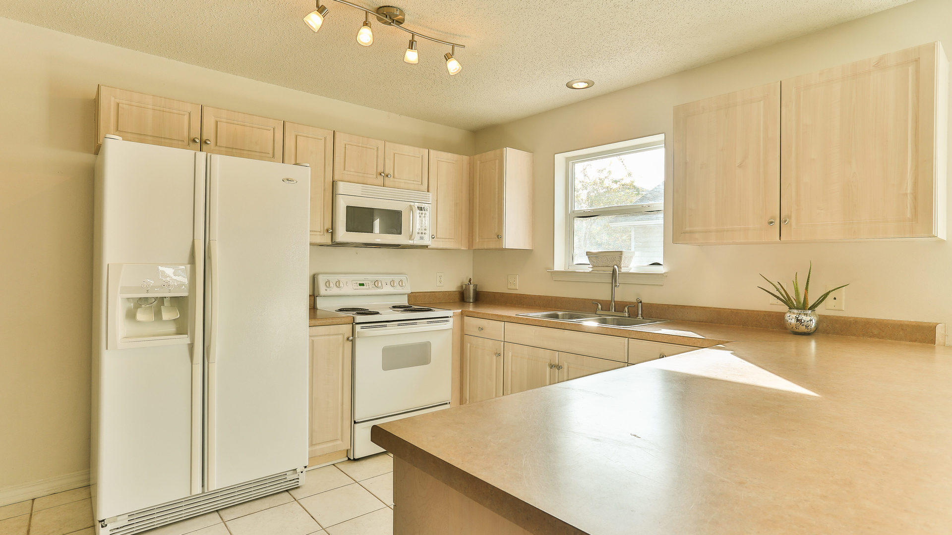 ENCHANTED ESTATES - Residential