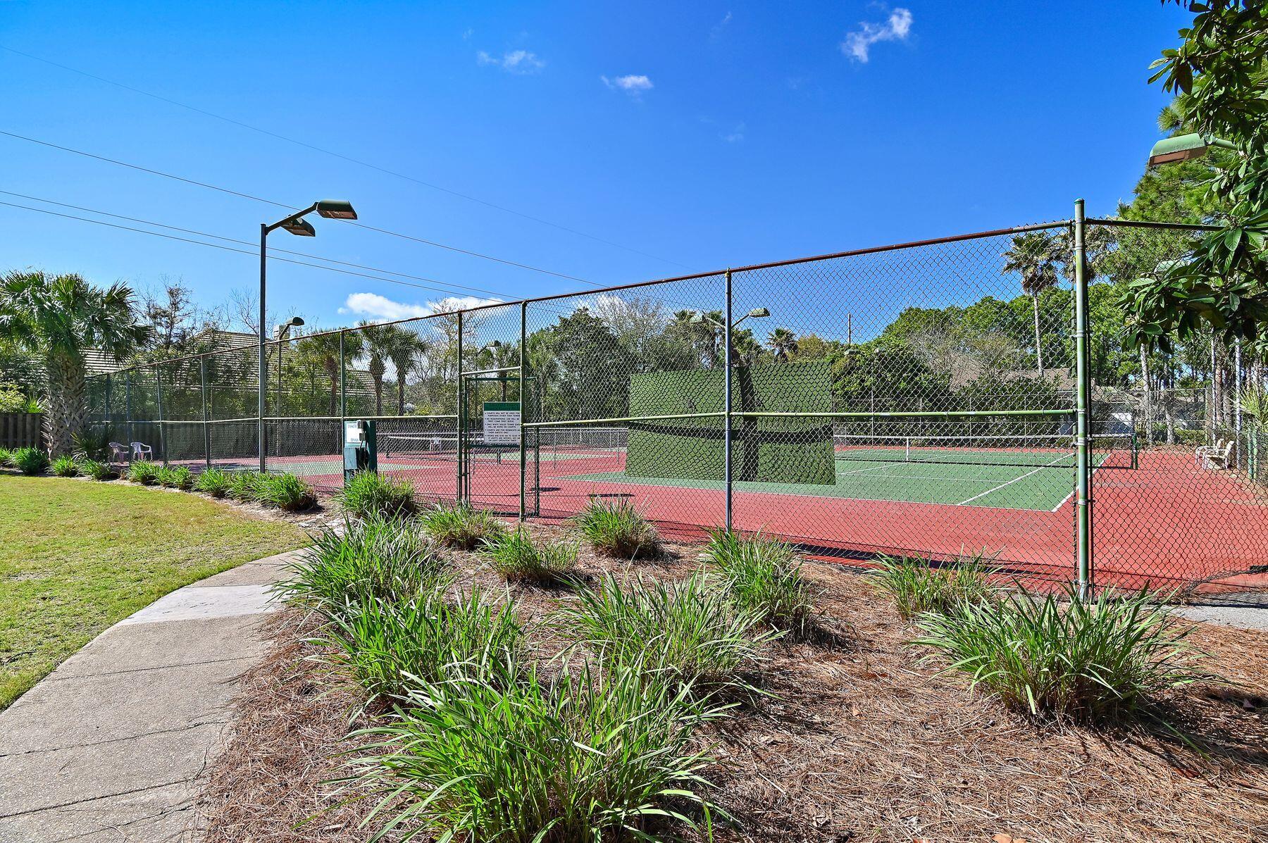 EMERALD LAKES PH 2 - Residential