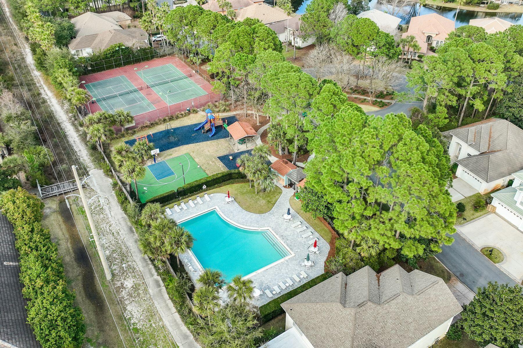 EMERALD LAKES PH 2 - Residential