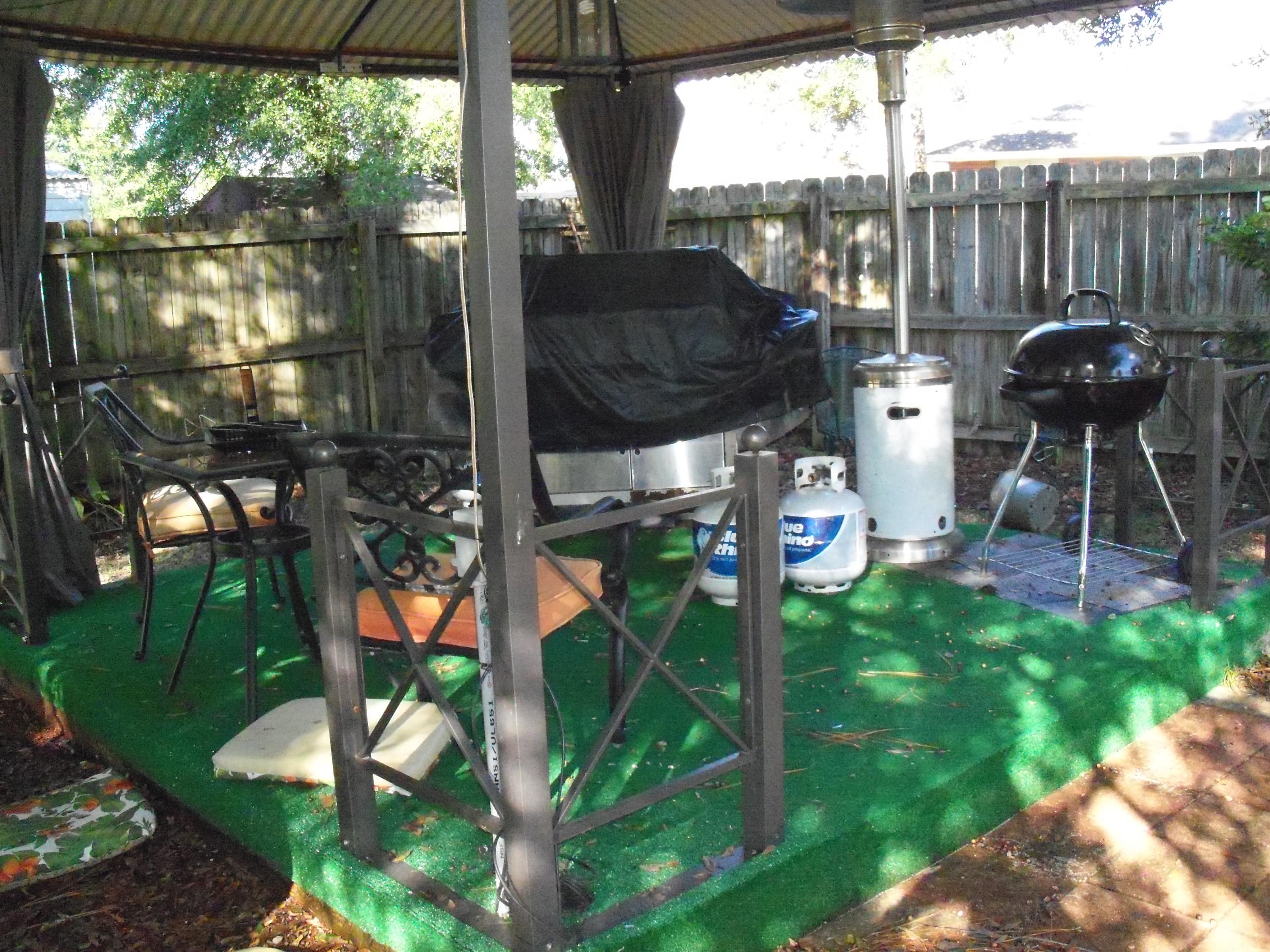 Foxwood Addition S/D lot 5 Blk B - Residential