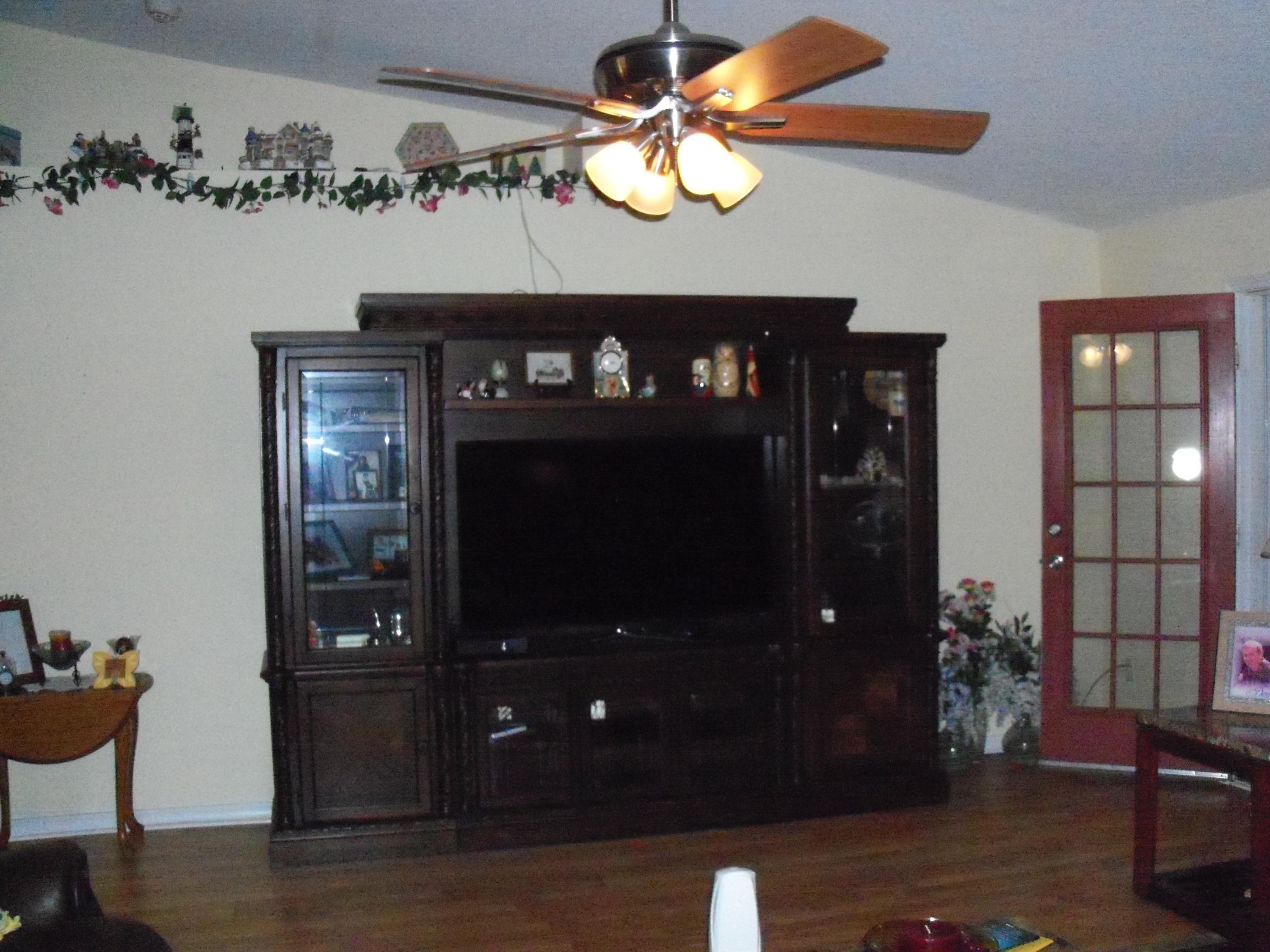 Foxwood Addition S/D lot 5 Blk B - Residential