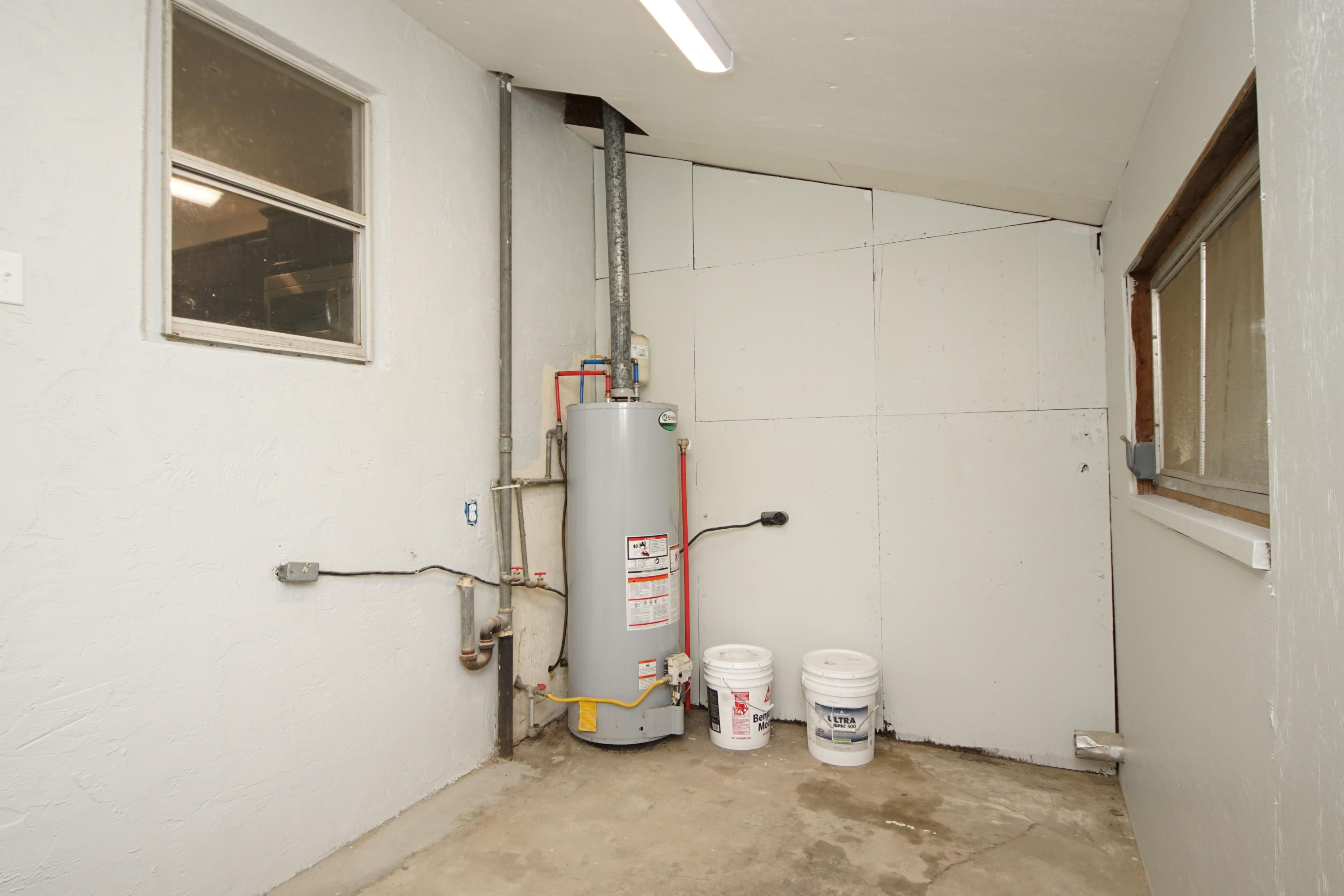 ROSEMONT - Residential Lease